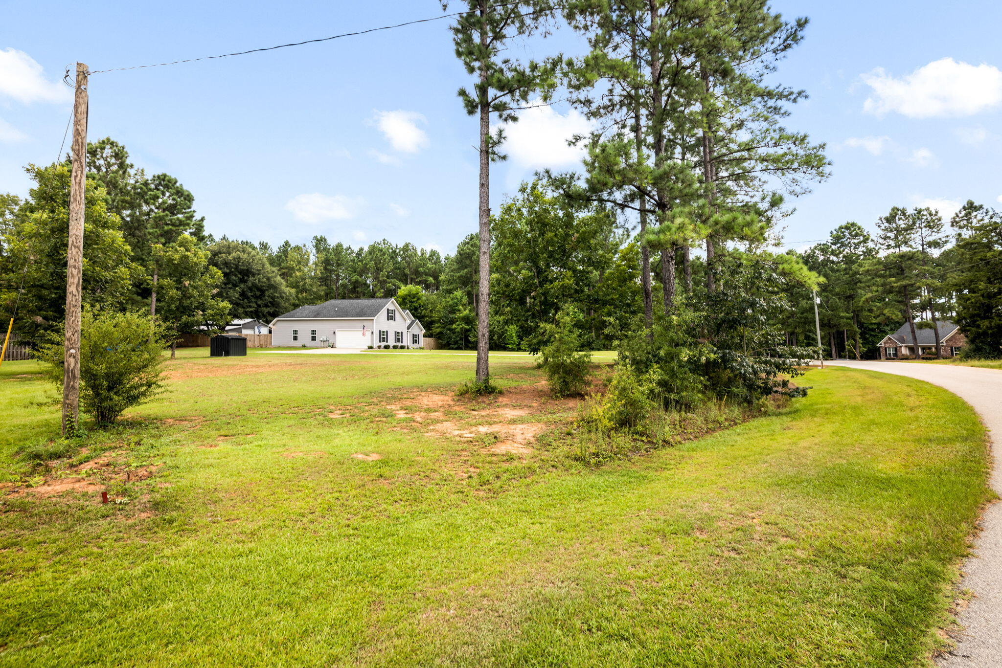 3-web-or-mls-104 Vanna Lane-47