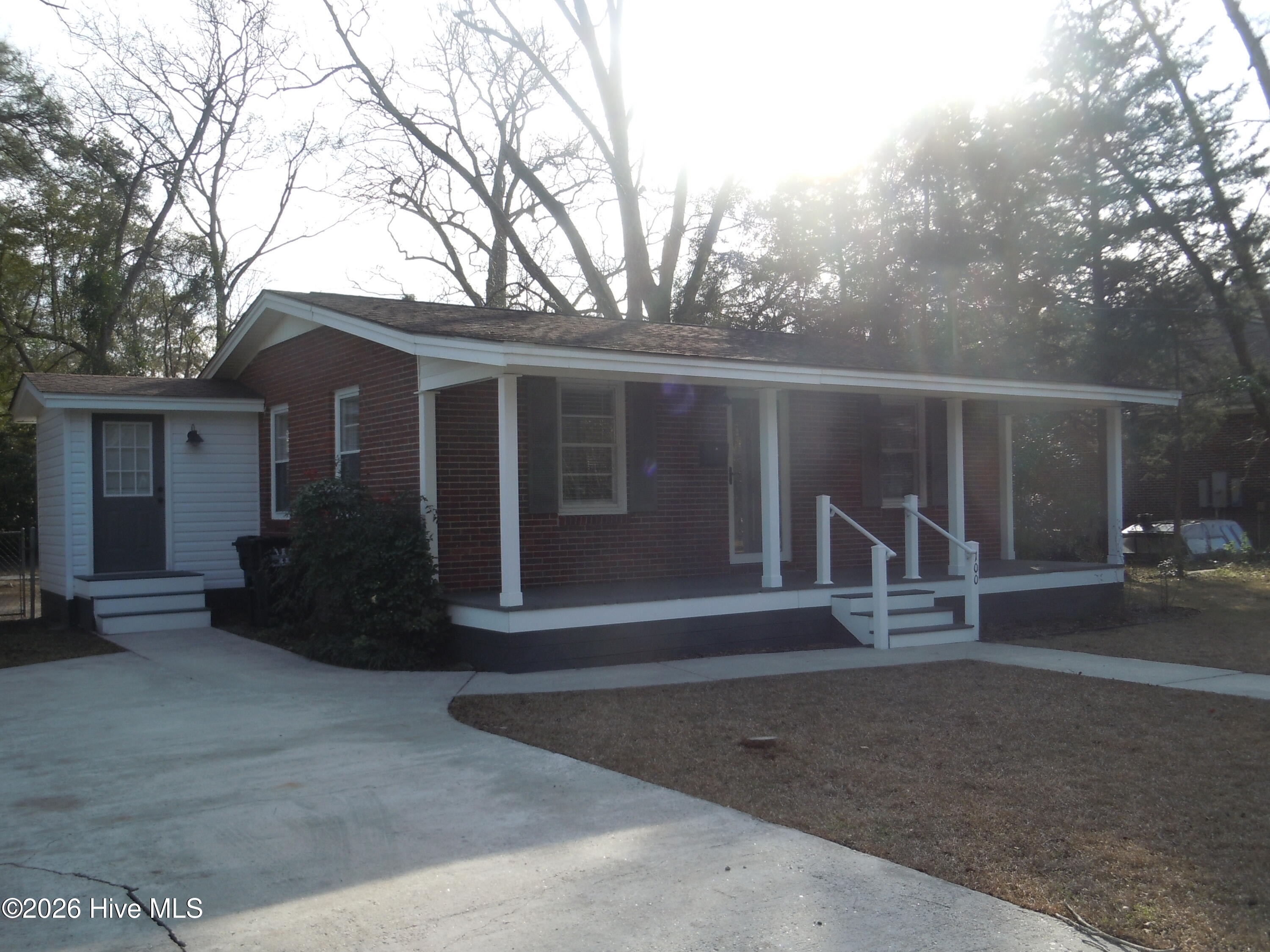 100553608 | Photo 40