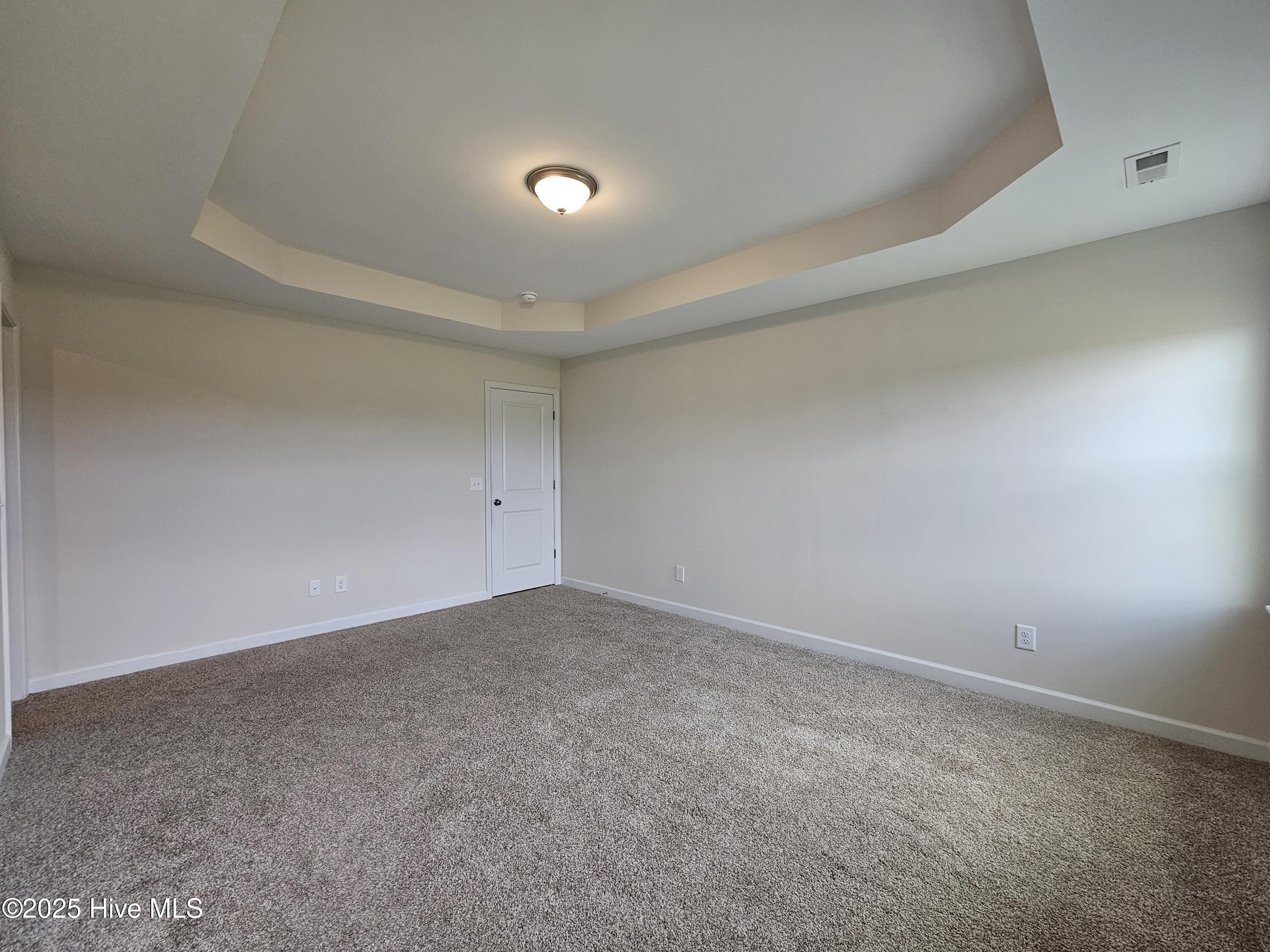 100526822 | Photo 24