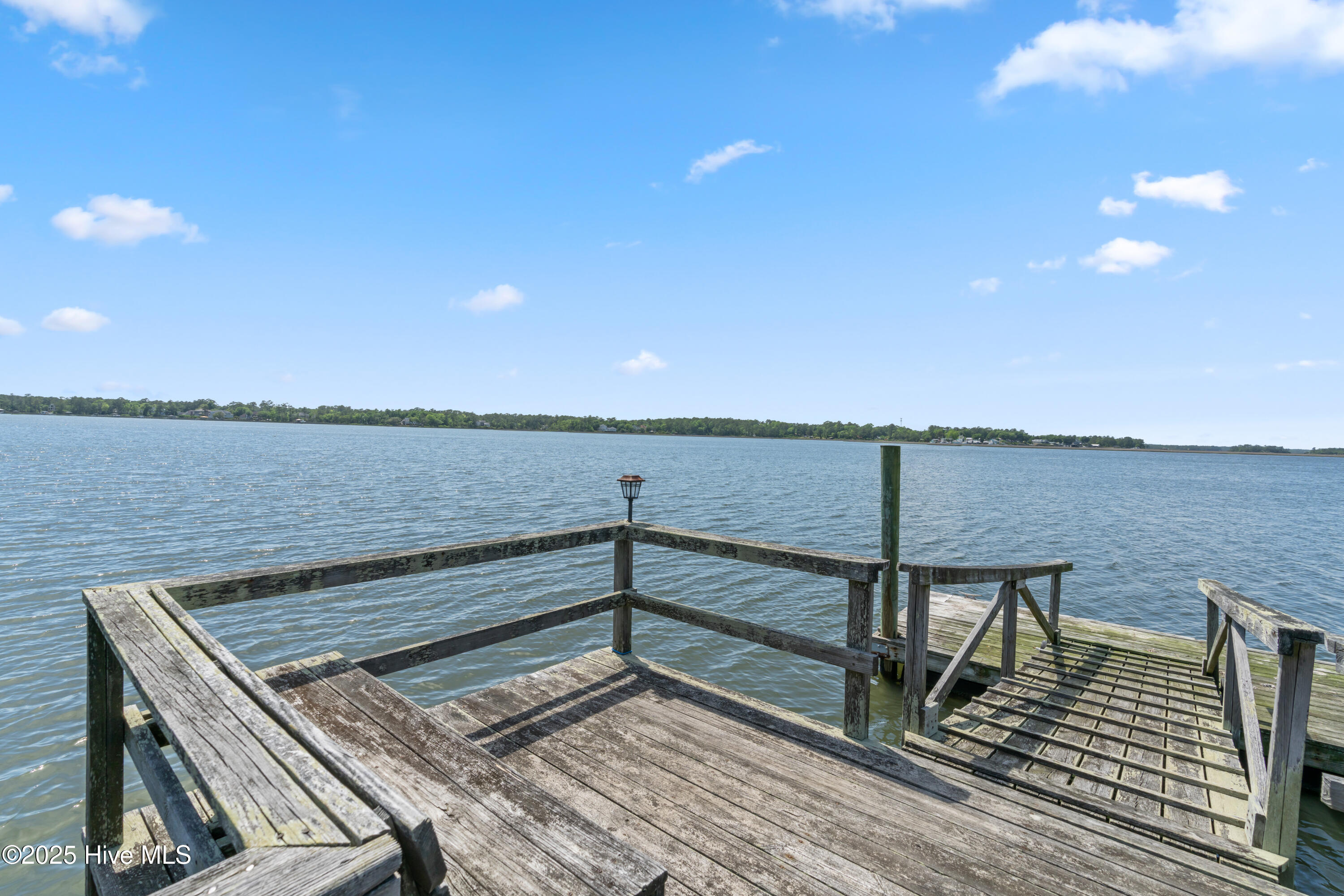 100570378 | Photo 55