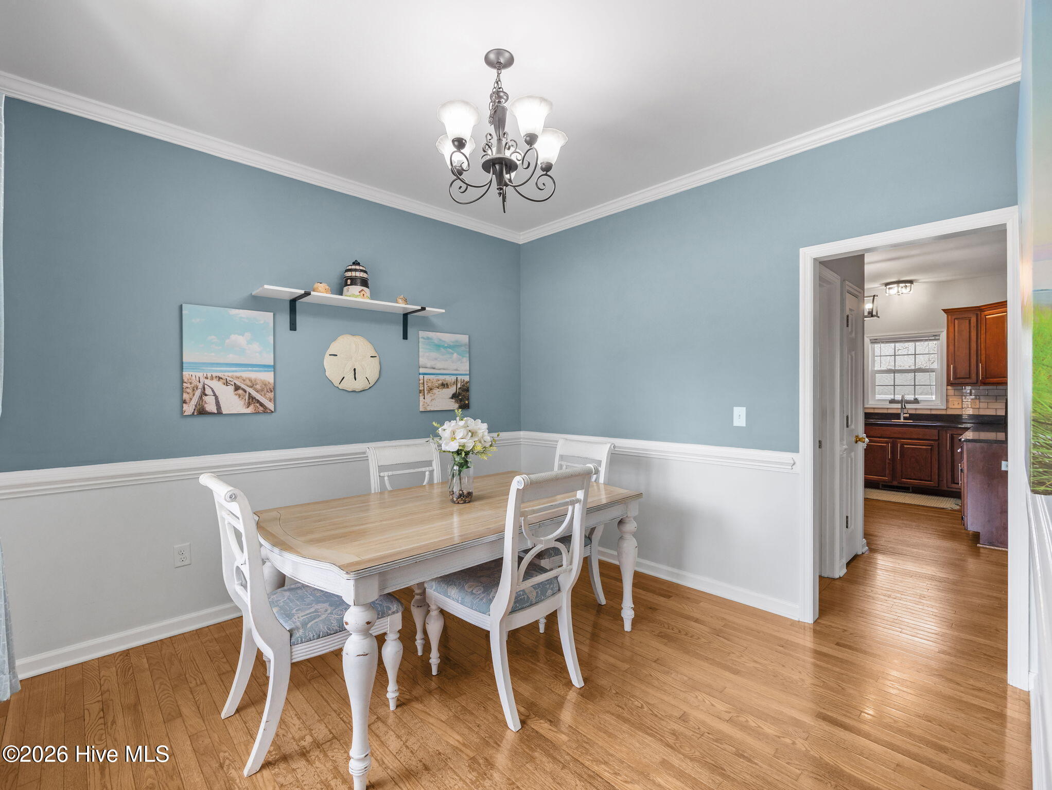 100562601 | Photo 18