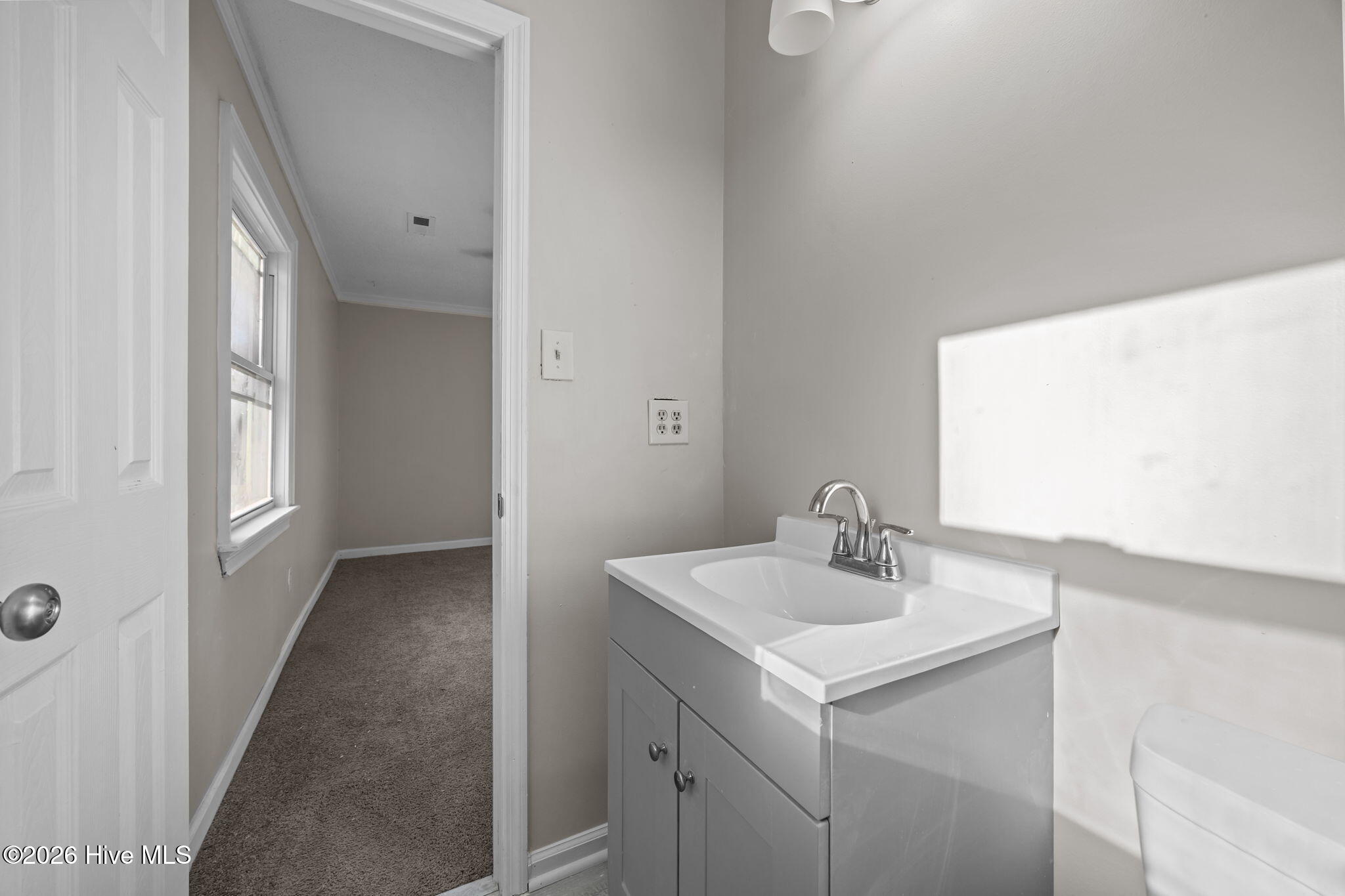 100549992 | Photo 17