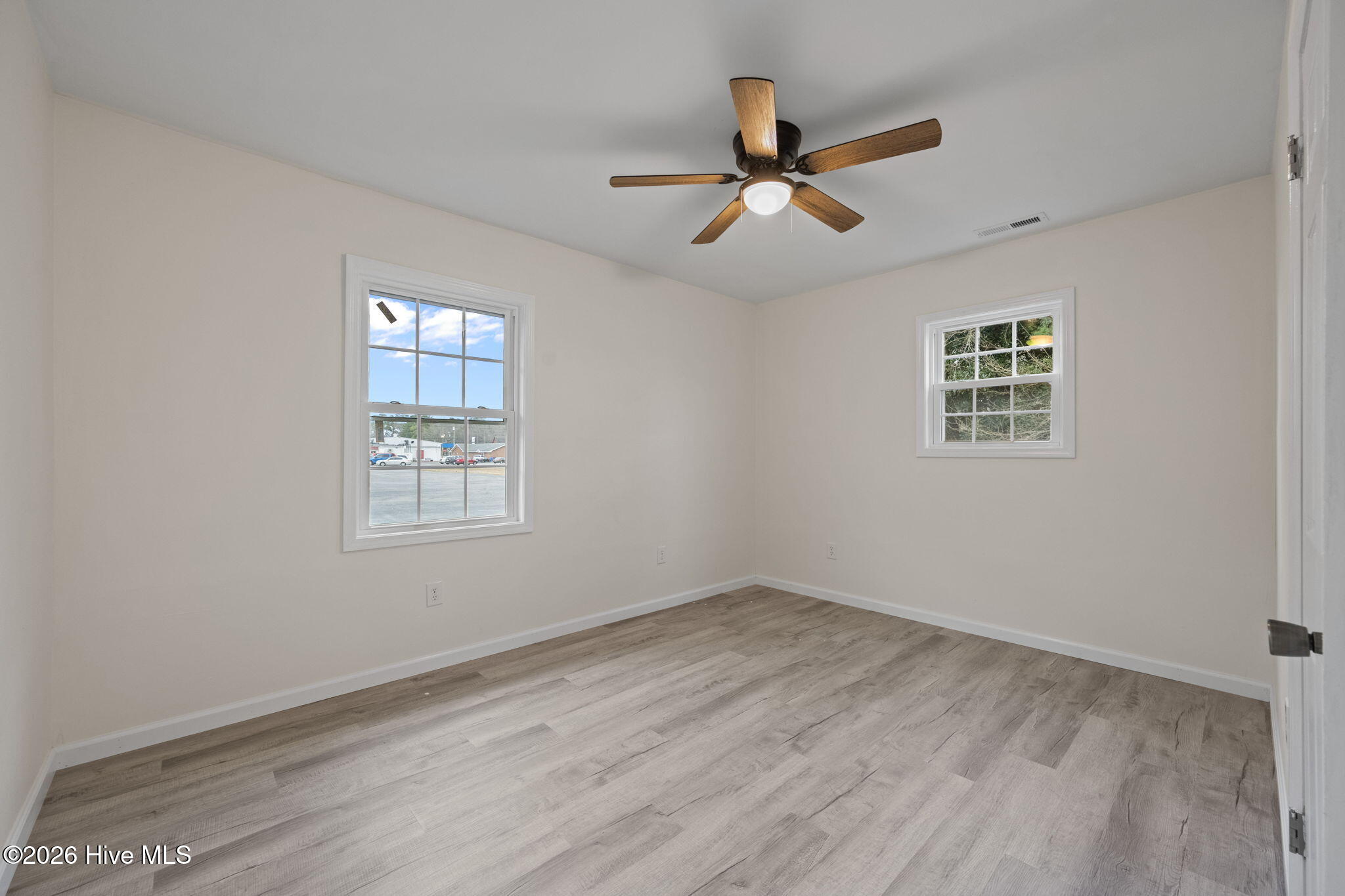 211 S Jackson Street, Beulaville, NC 28518 – photo 22: 42-web-or-mls-_RAD4158