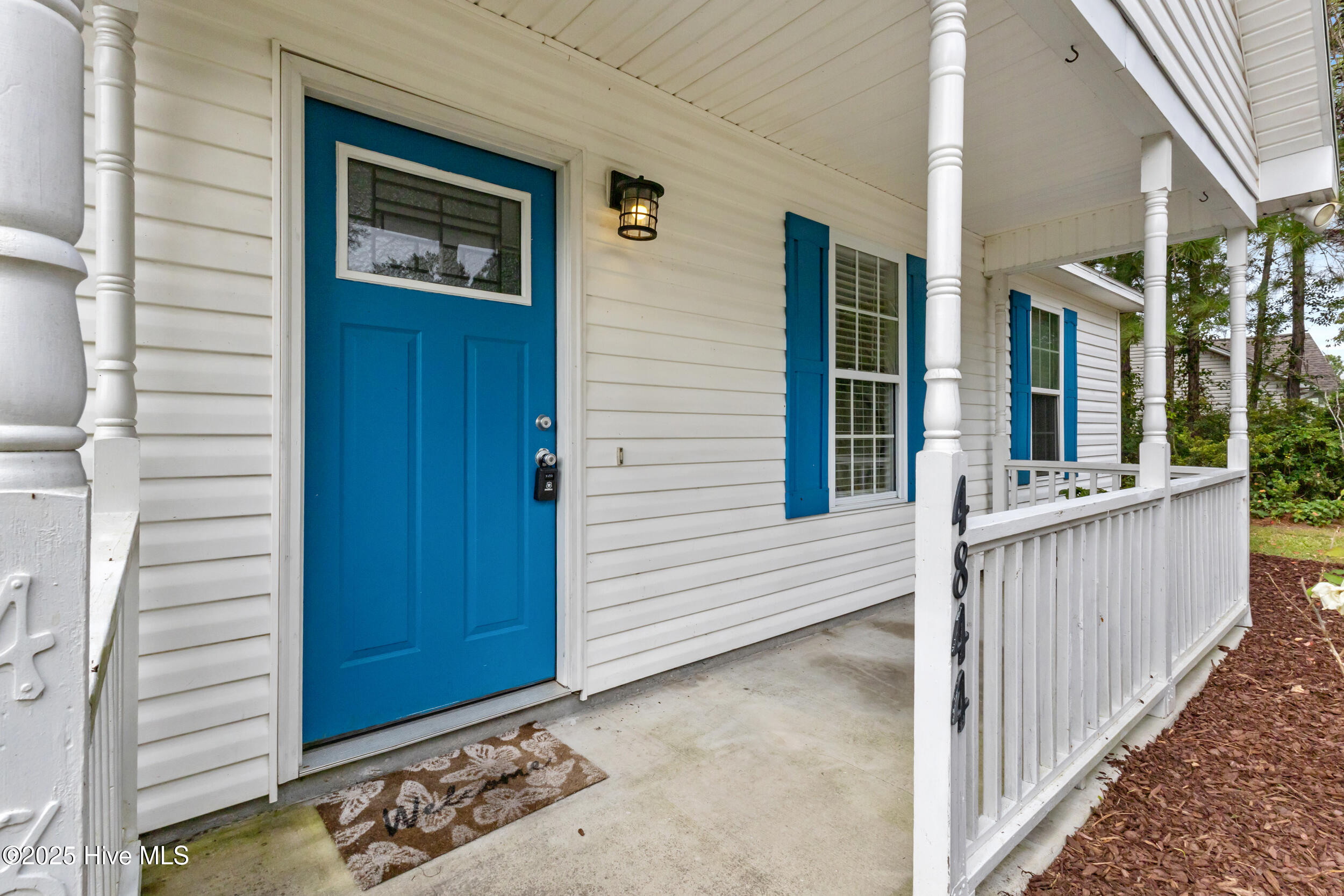 100530409 | Photo 19