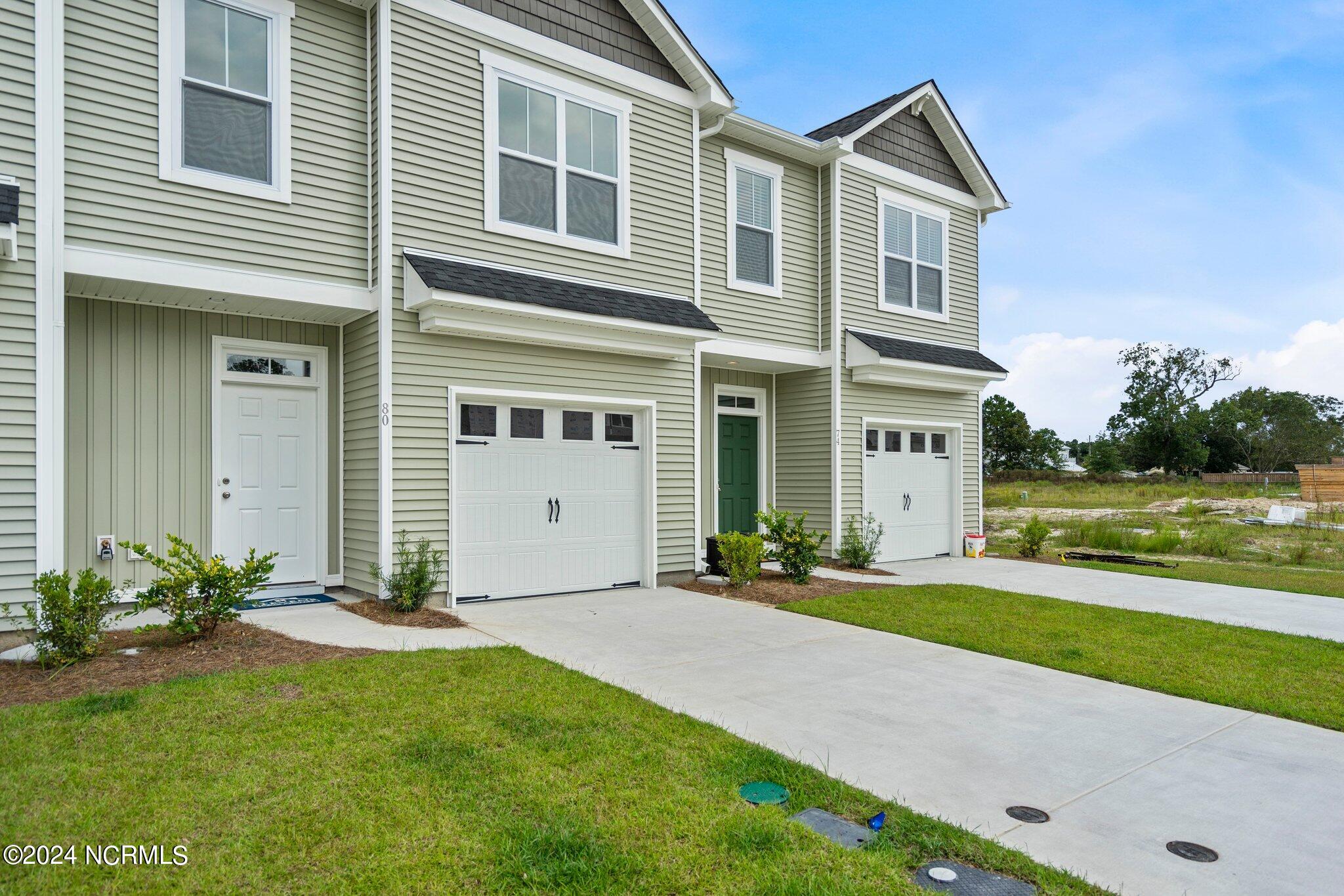 100548244 | Photo 17