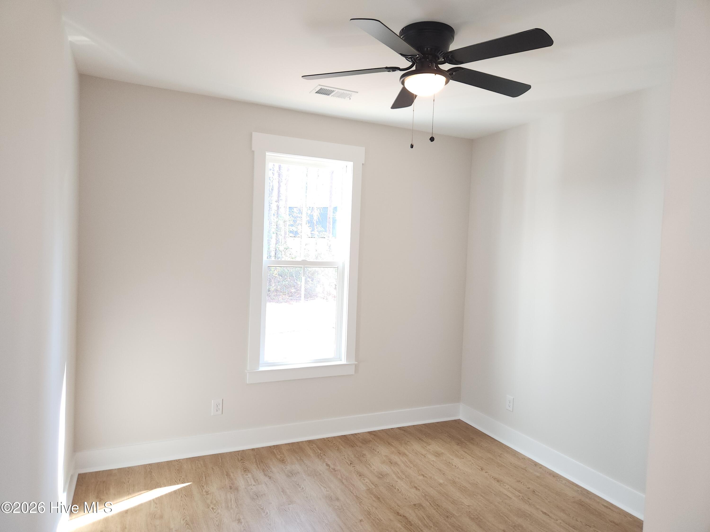 100547826 | Photo 32