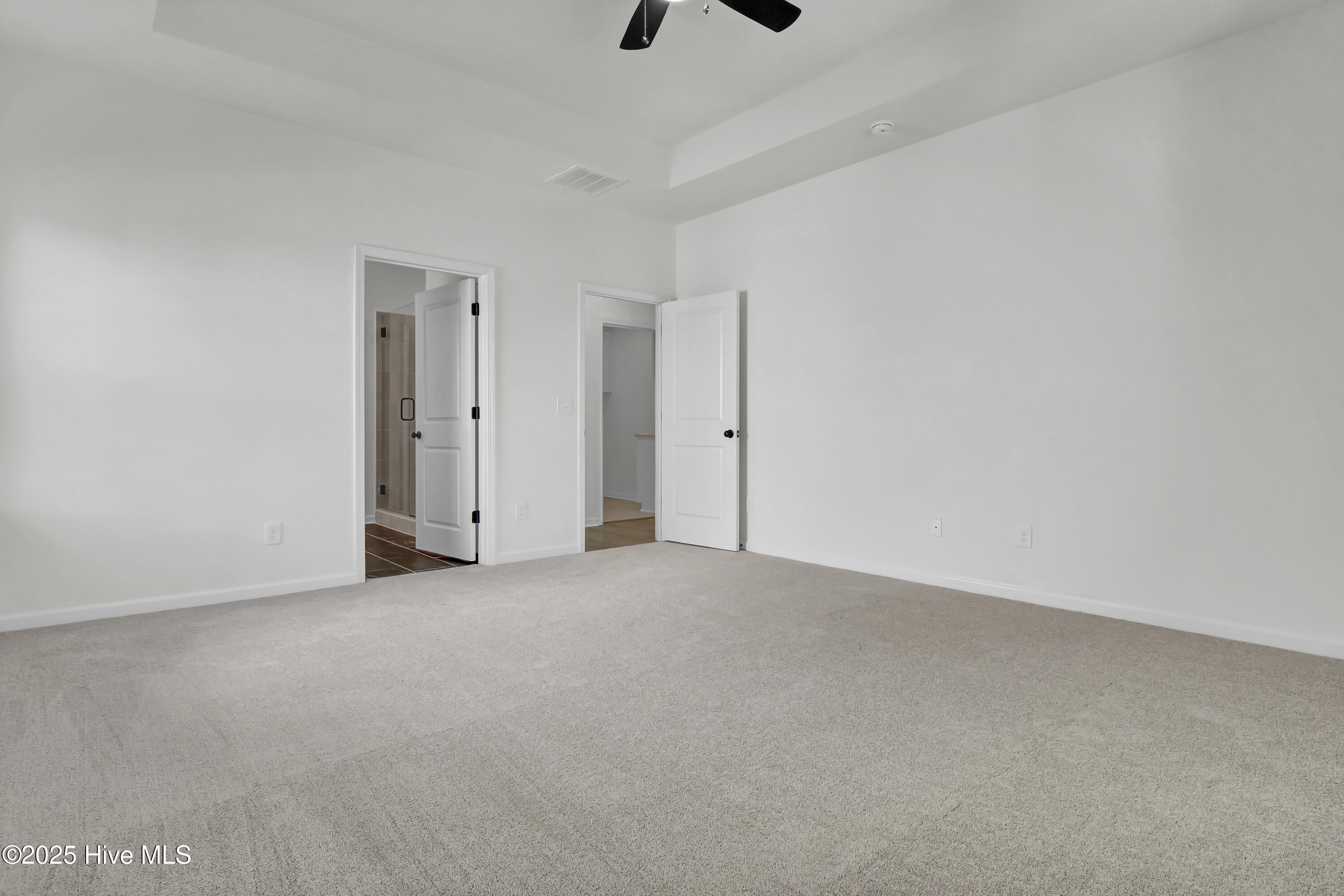 100551524 | Photo 15