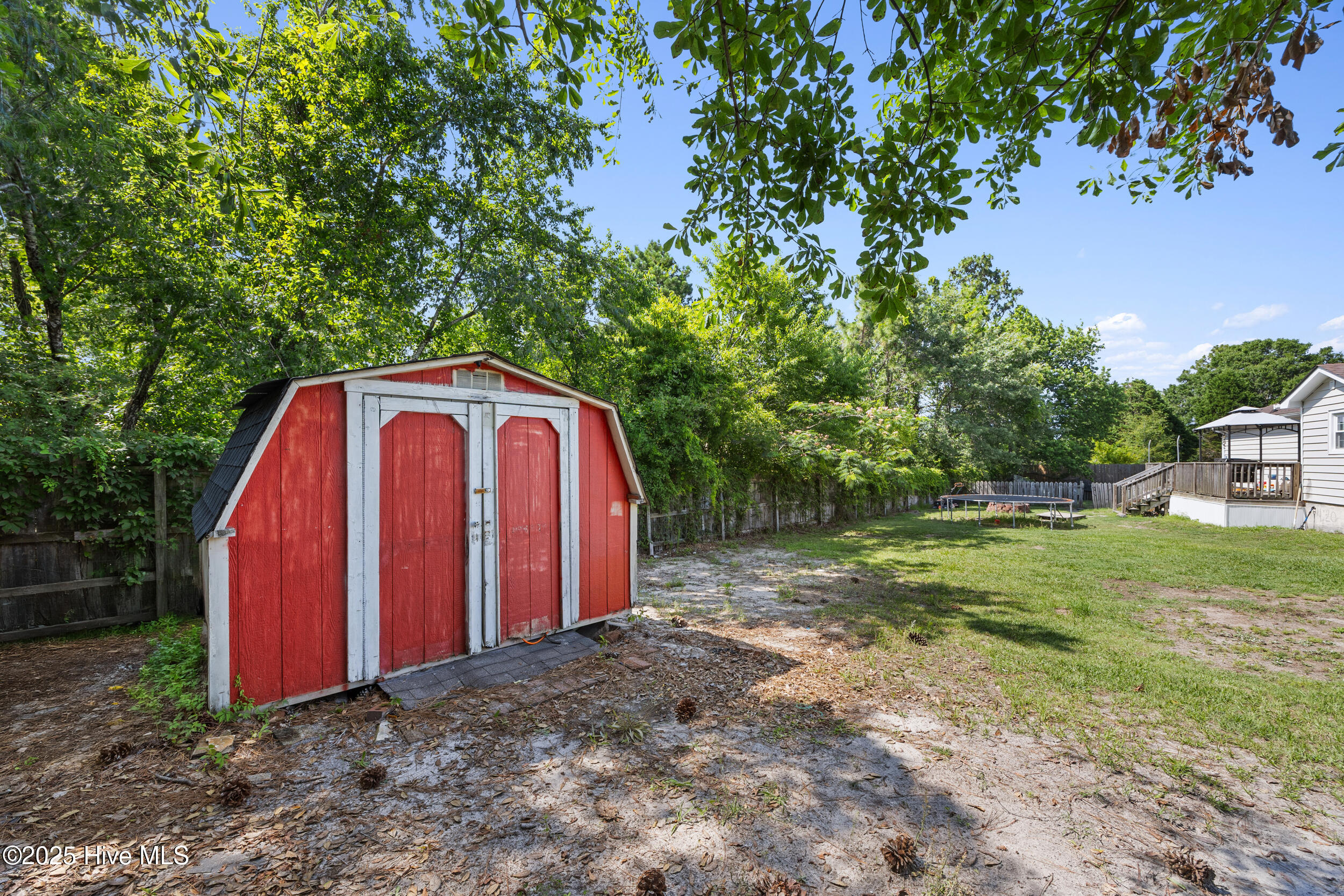 100514281 | Photo 27