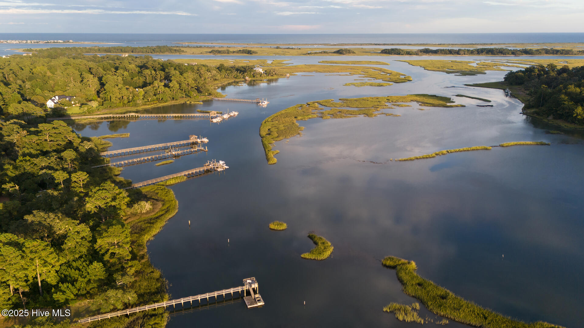 100535774 | Photo 17