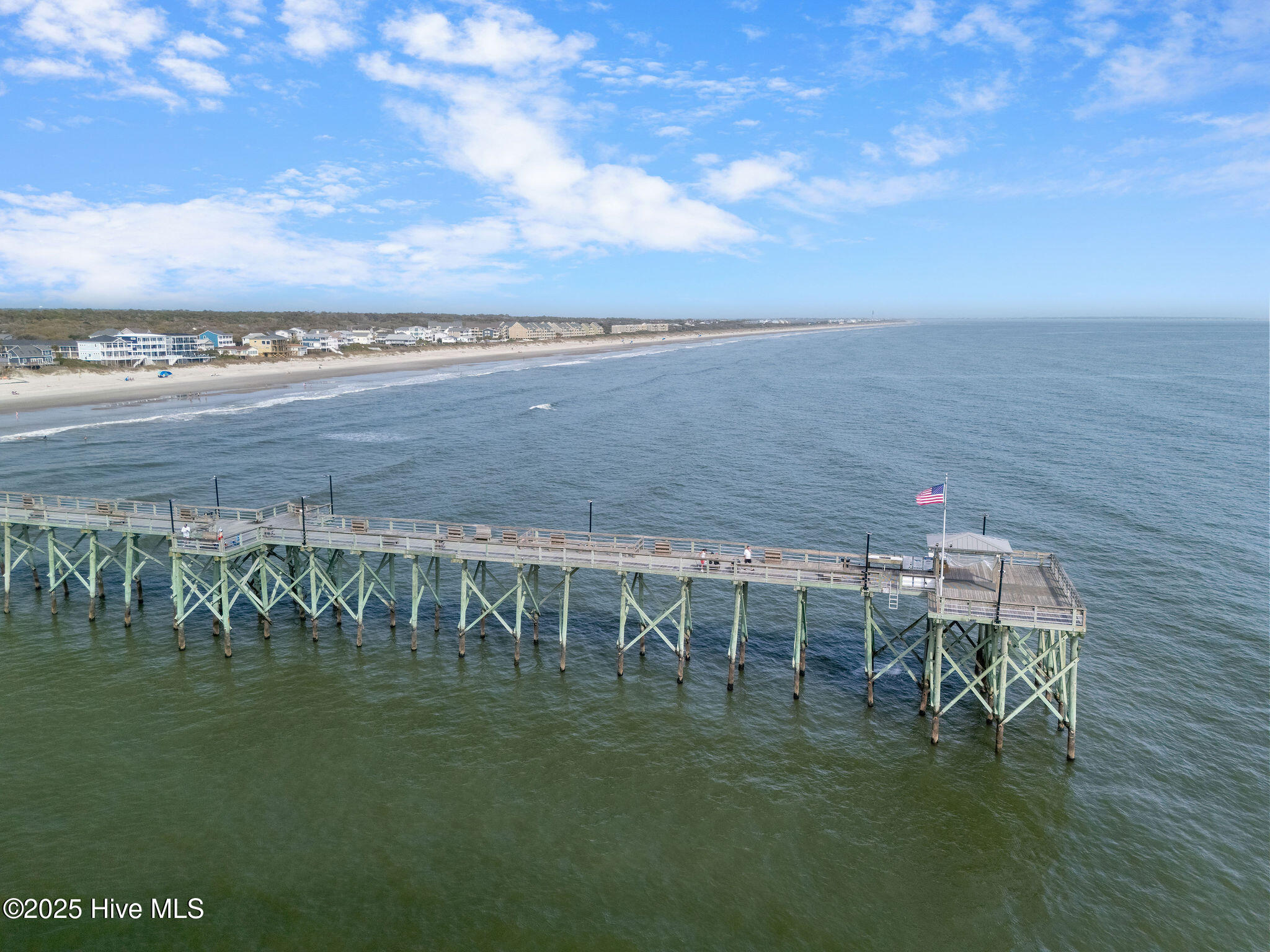 100538063 | Photo 98