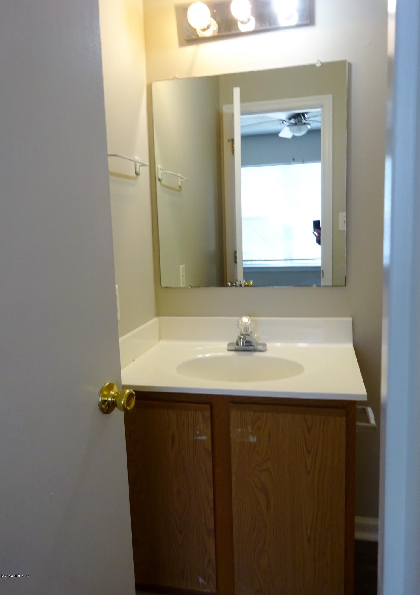 100535022 | Photo 12