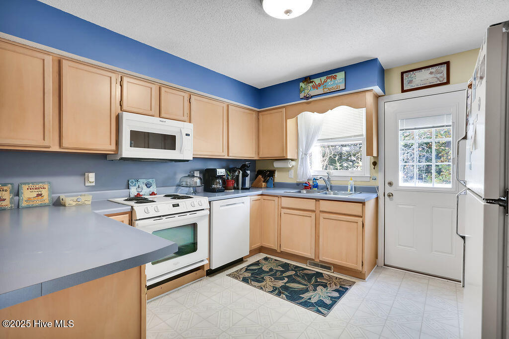 100543707 | Photo 16