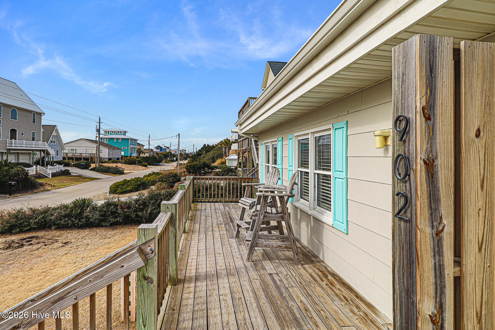 100553851 | Photo 25