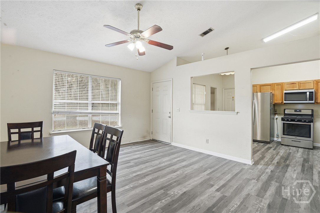 Homes for sale in Savannah, GA | 108 Peachtree Dr Dr, Savannah, GA 31419 | MLS# SA349927