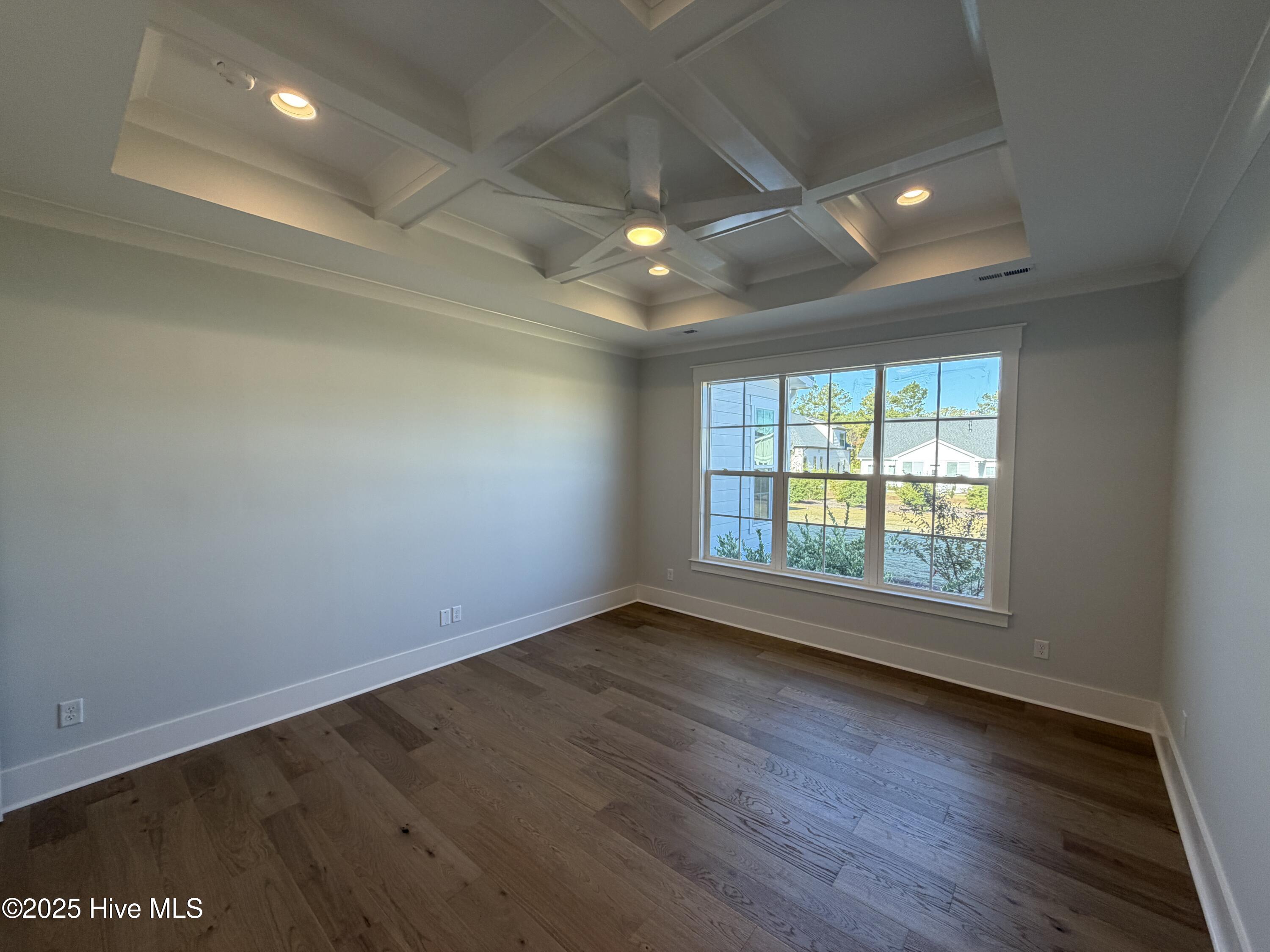 100518580 | Photo 41