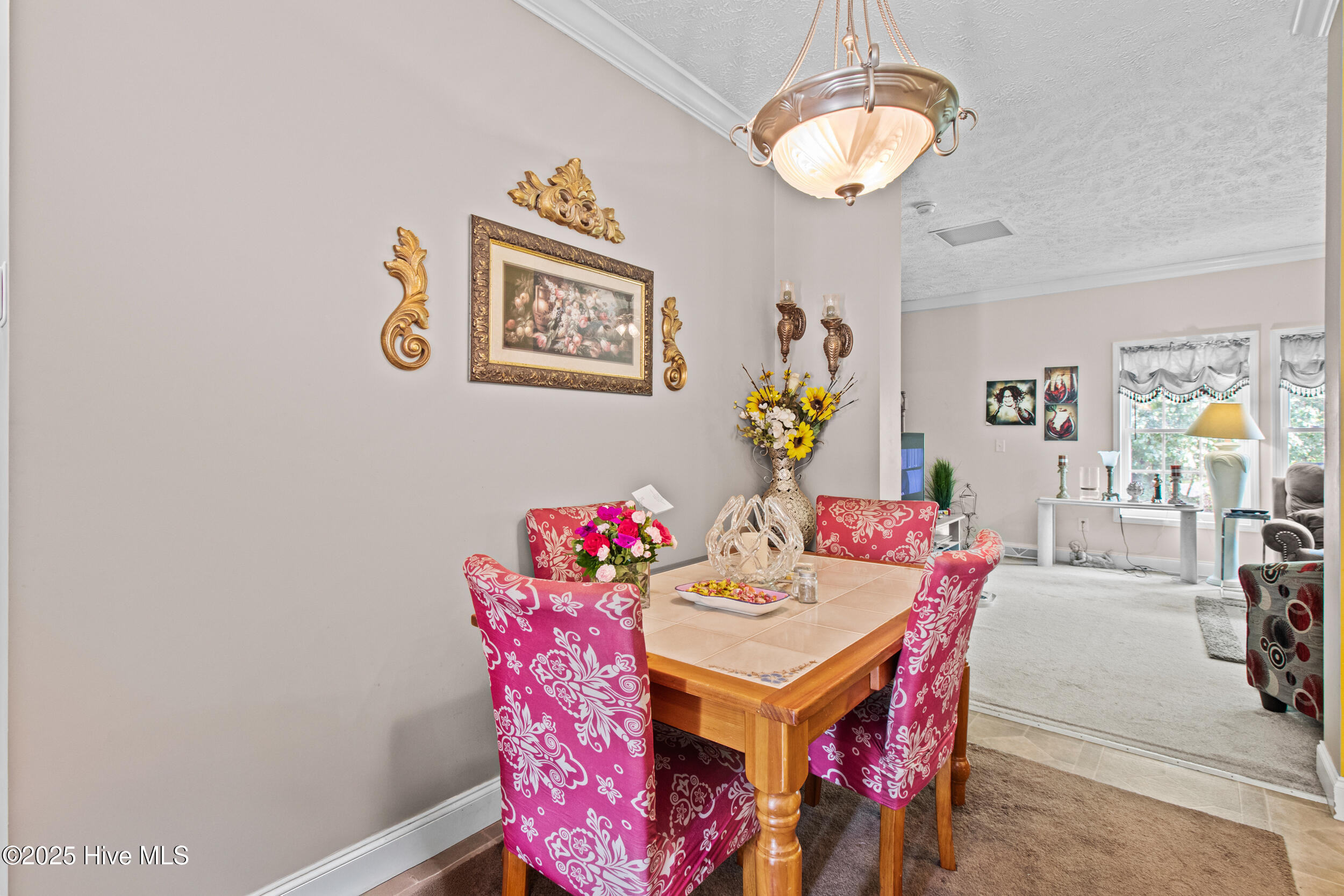 100505236 | Photo 34