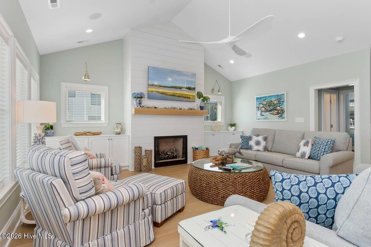 109 Ocean Bluff Drive,Indian Beach