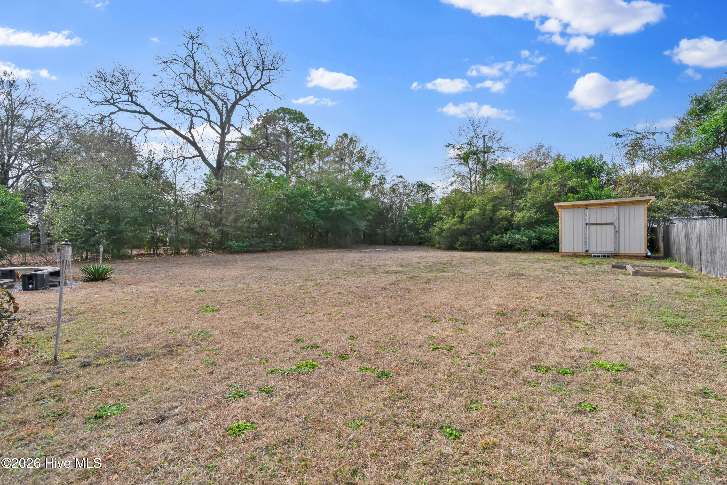 100549465 | Photo 21