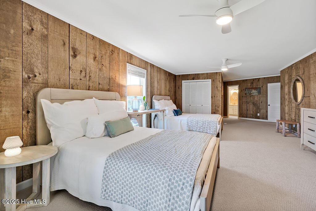 100508979 | Photo 92