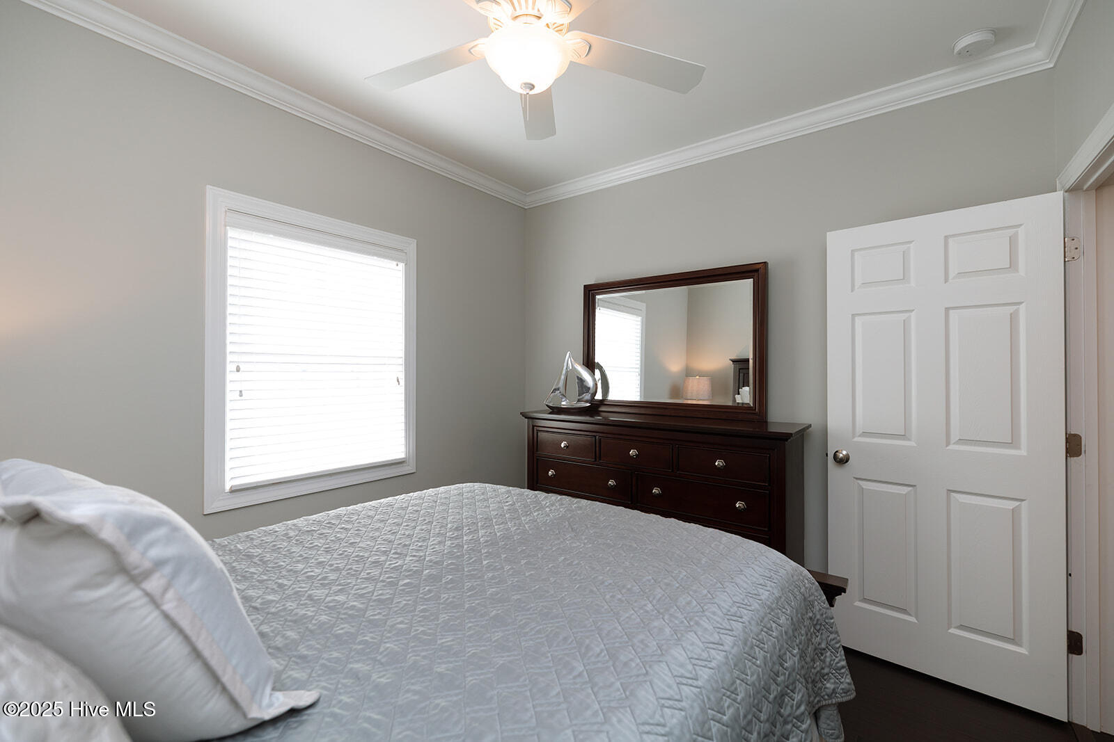 100564754 | Photo 26