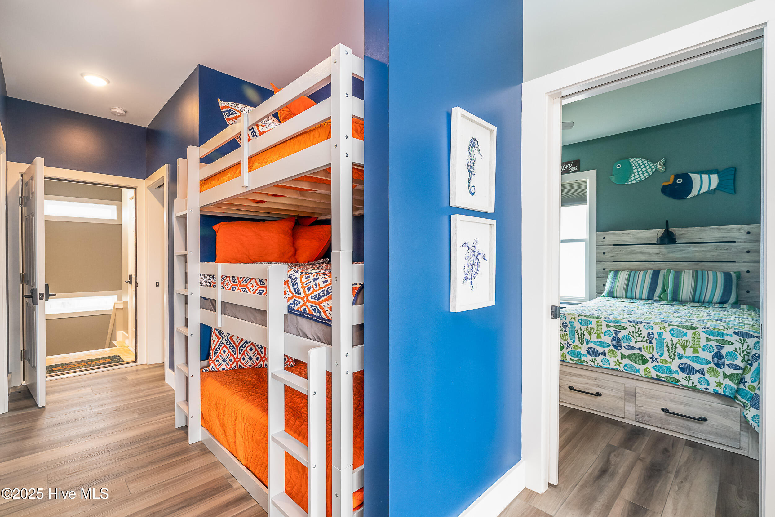 100524208 | Photo 32