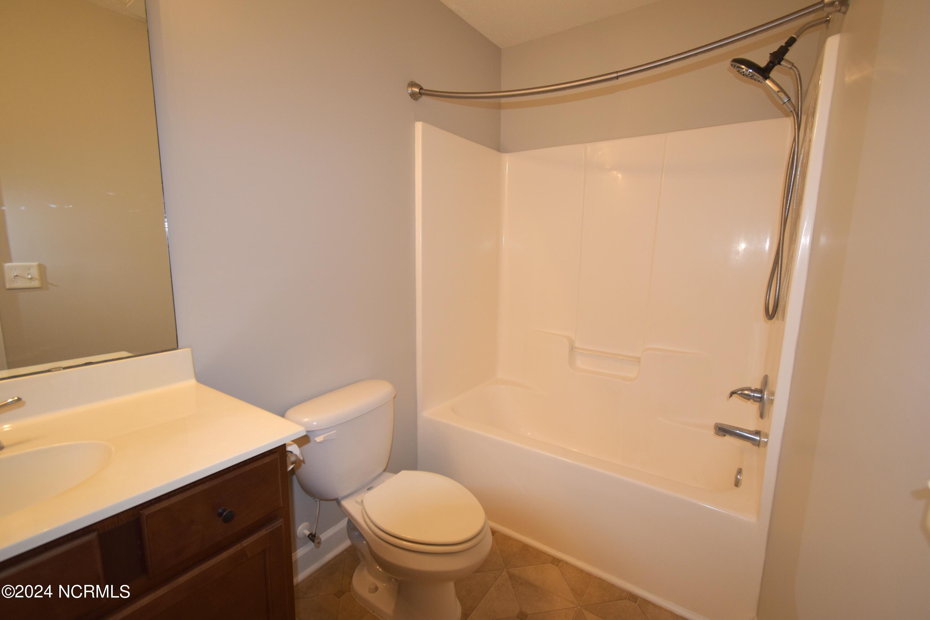202 Lanieve Court 4,Hubert