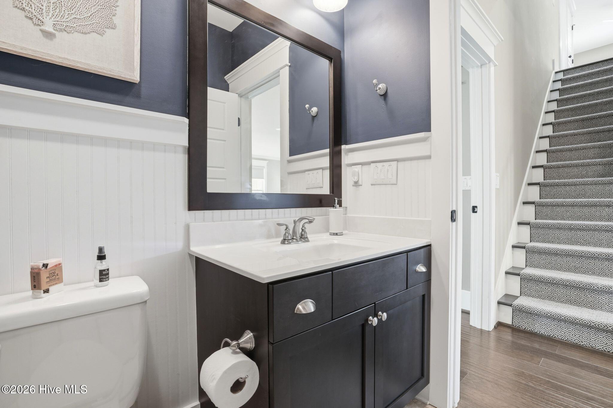 100559080 | Photo 46