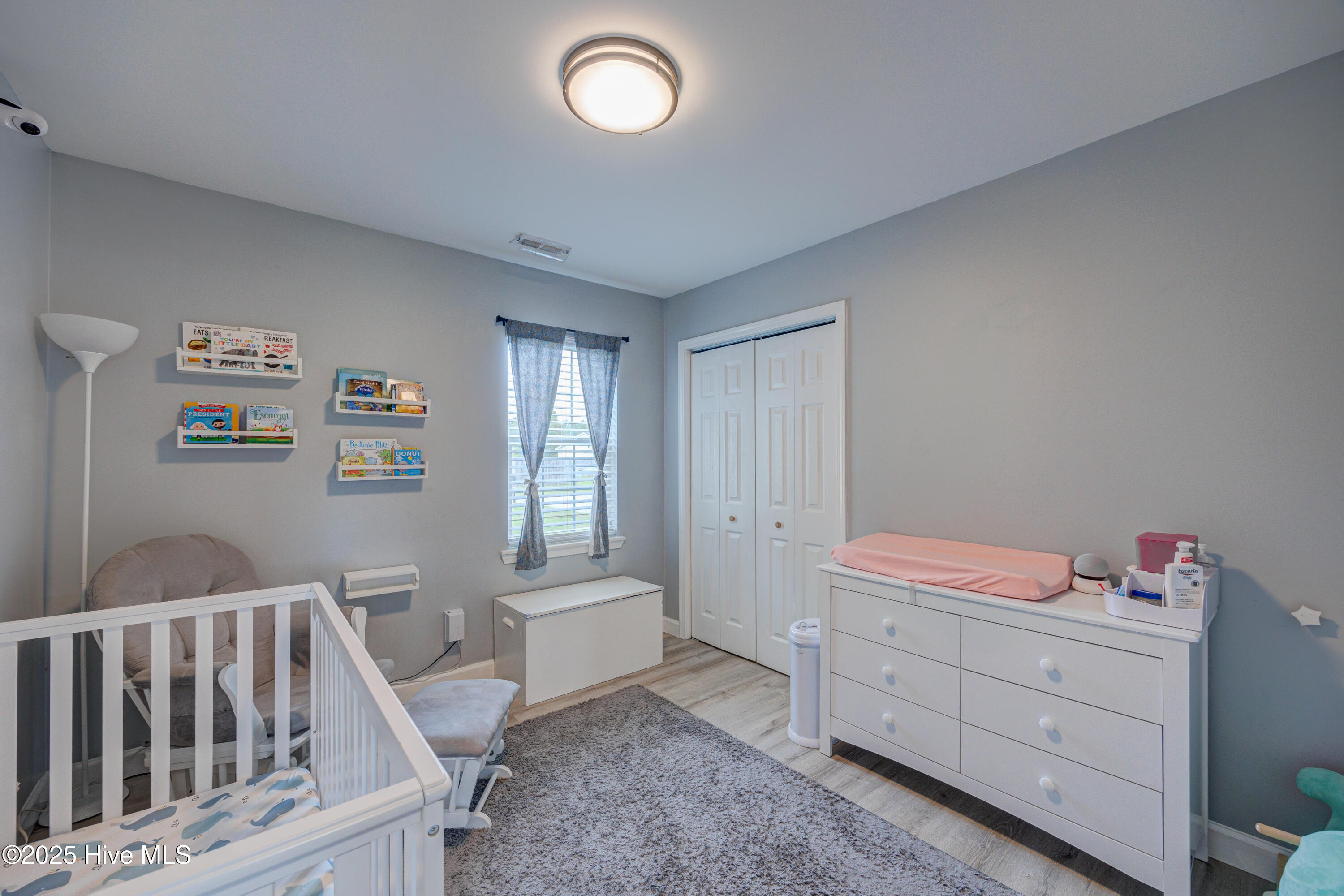 100561437 | Photo 26