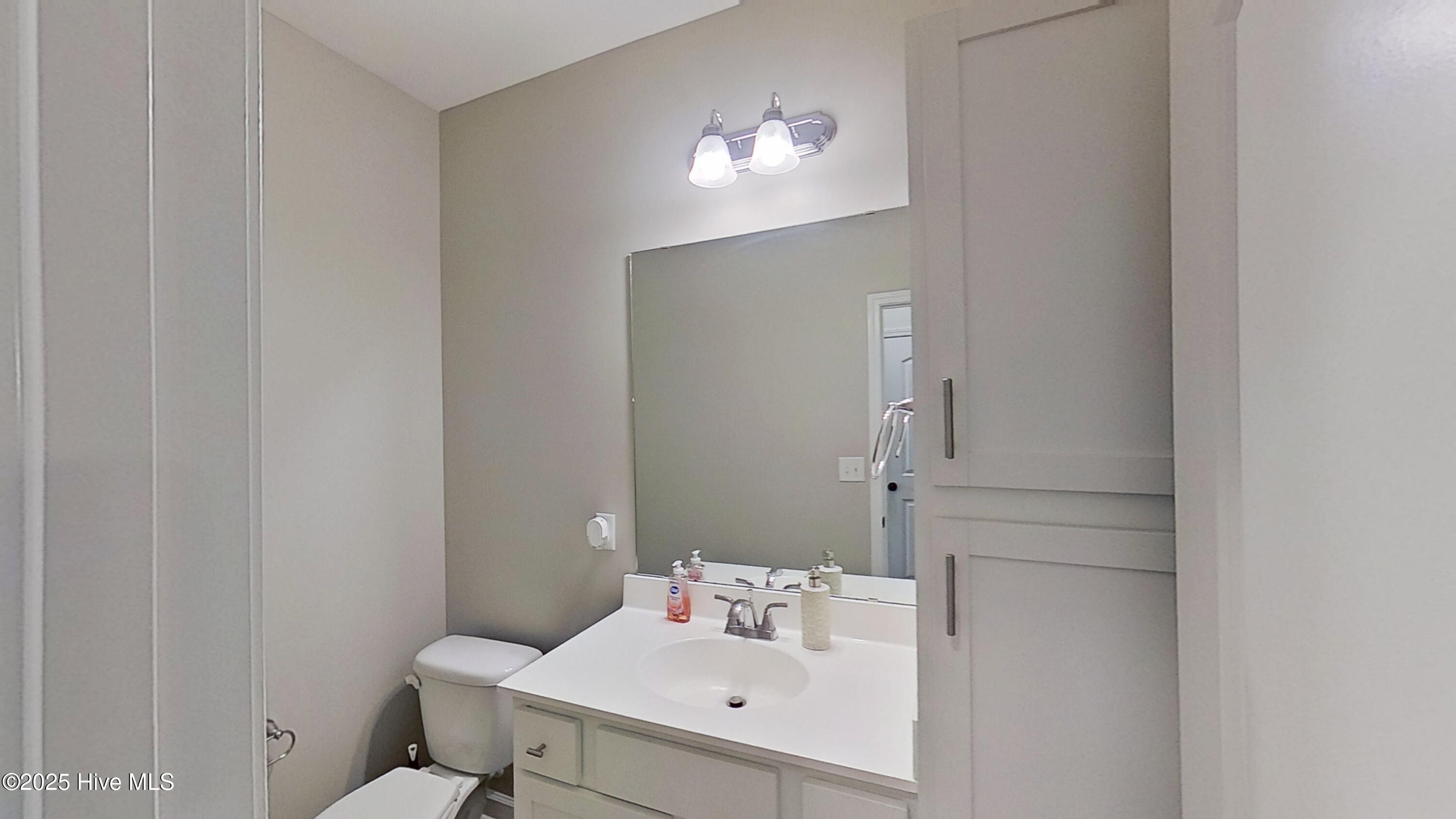 100537612 | Photo 16