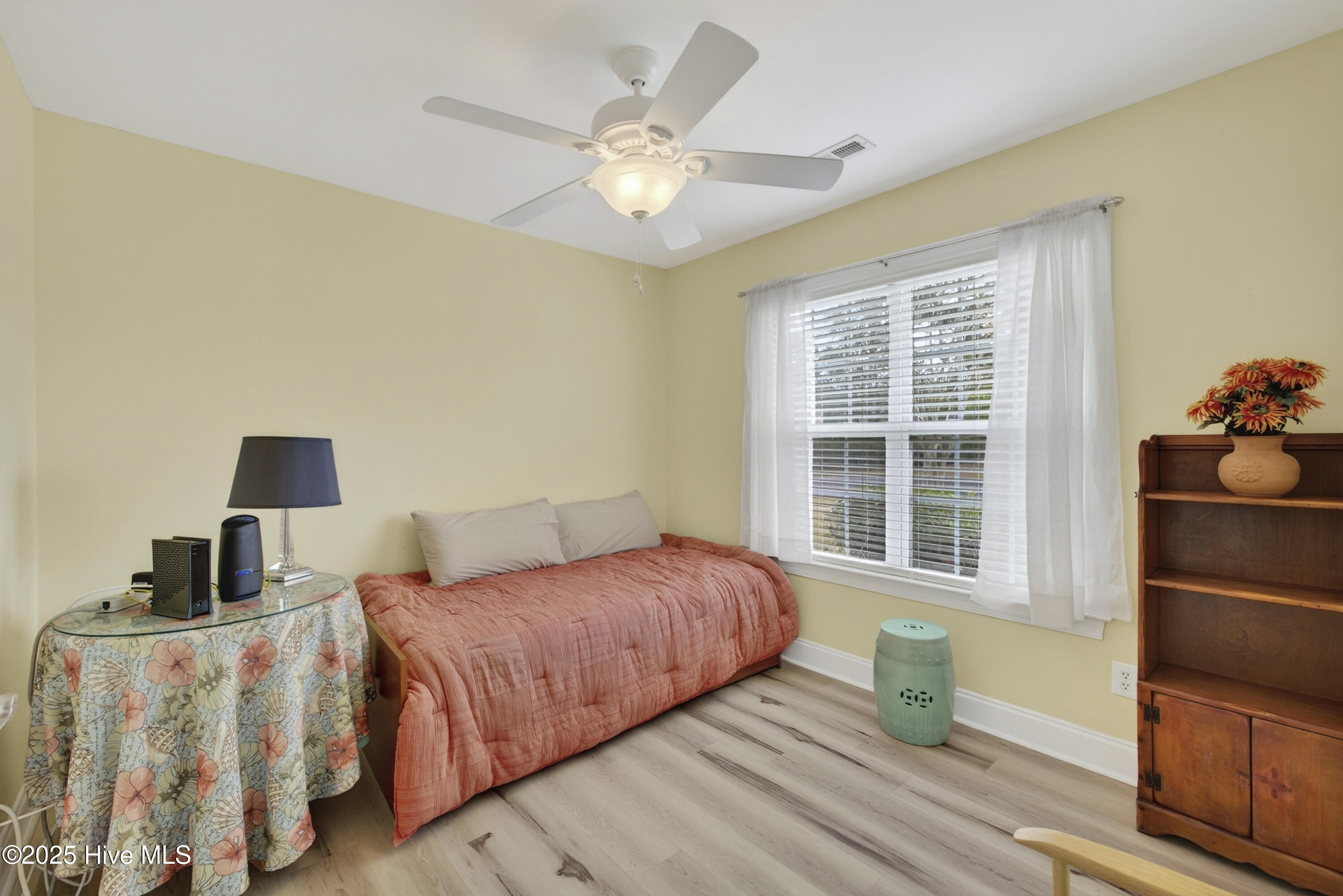 100550150 | Photo 19