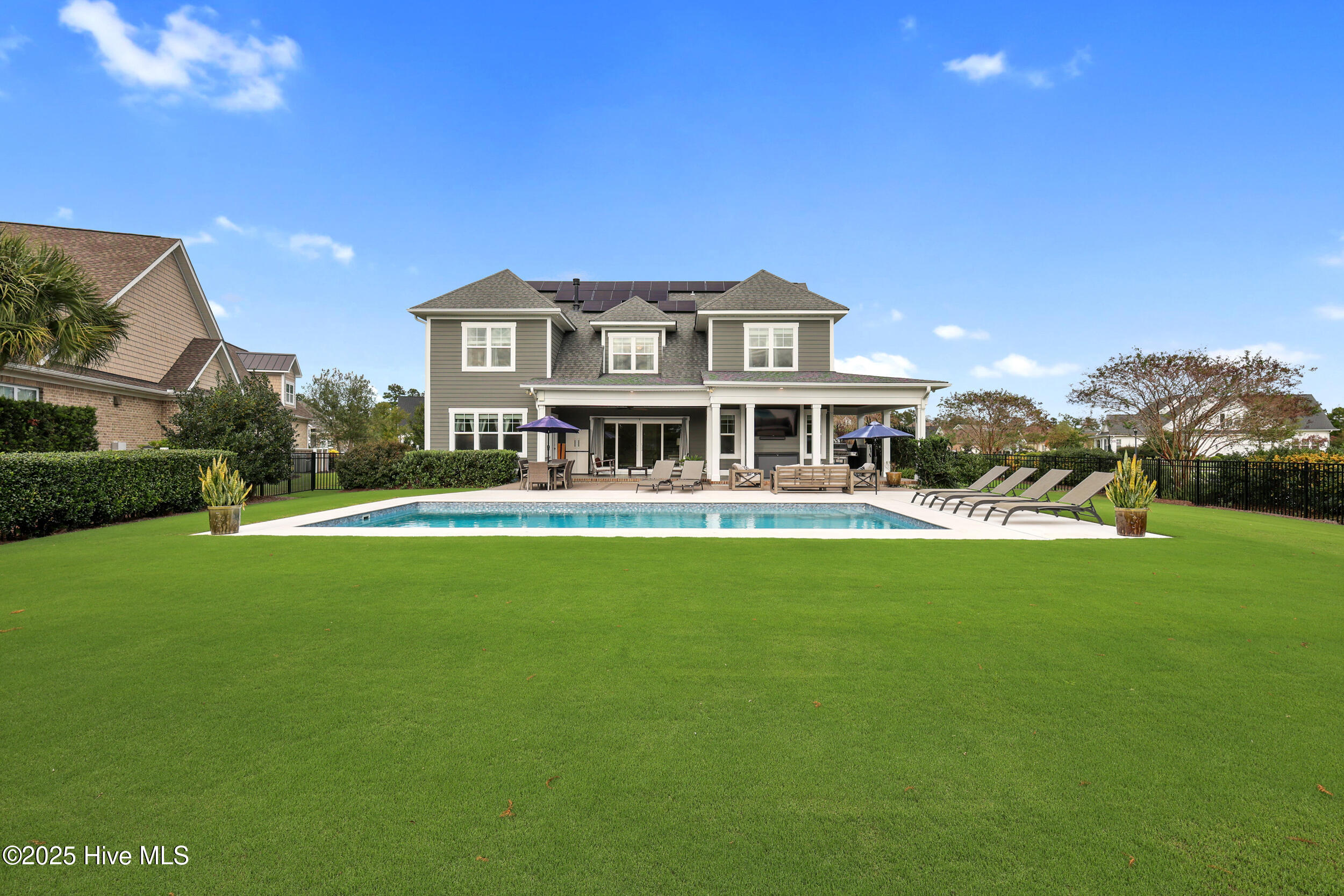 100536655 | Photo 67