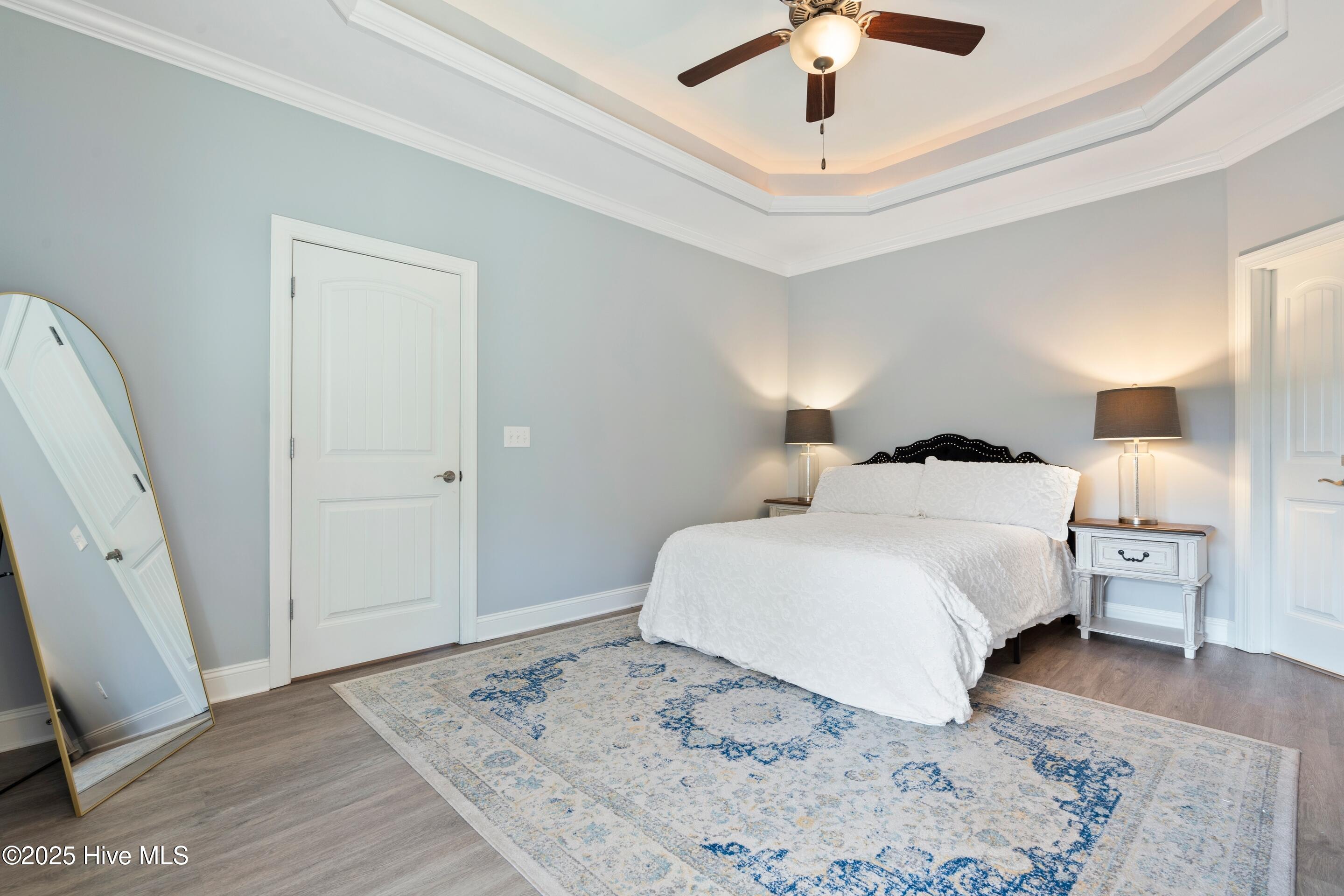 100539123 | Photo 26