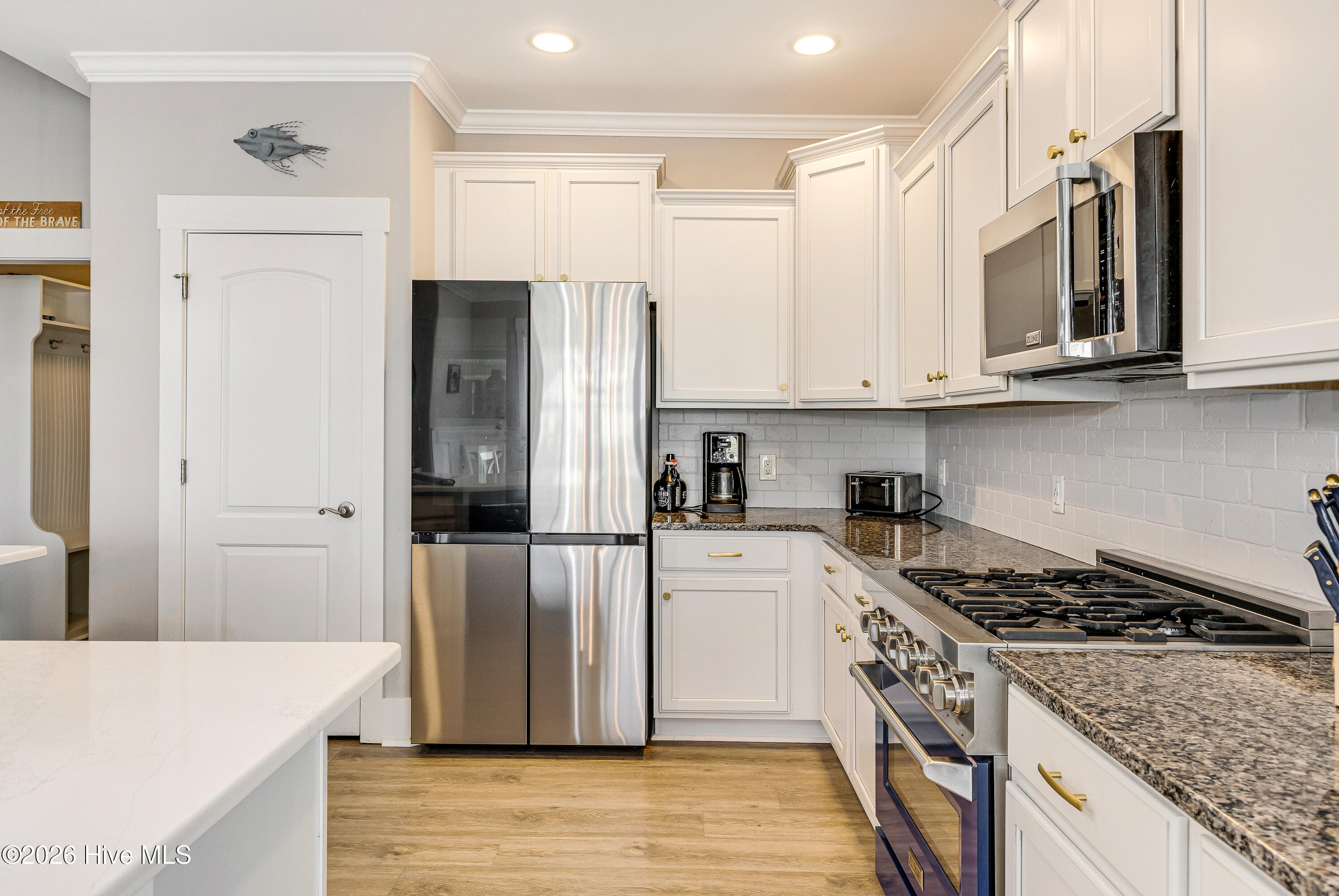 100555586 | Photo 14