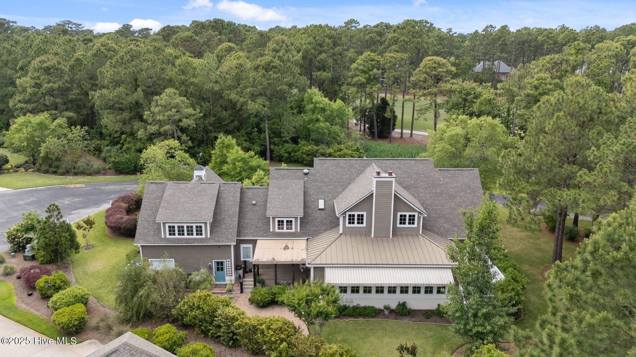 100565962 | Photo 12