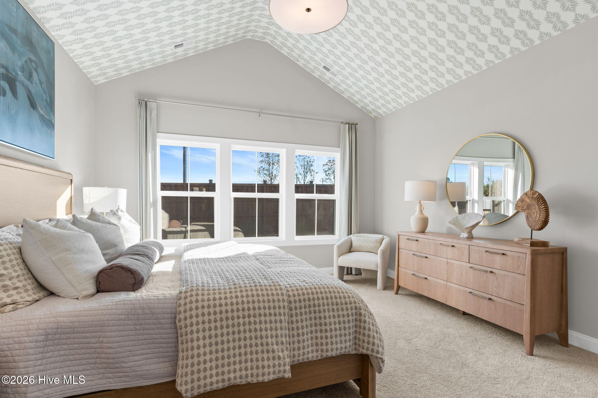 100556247 | Photo 23