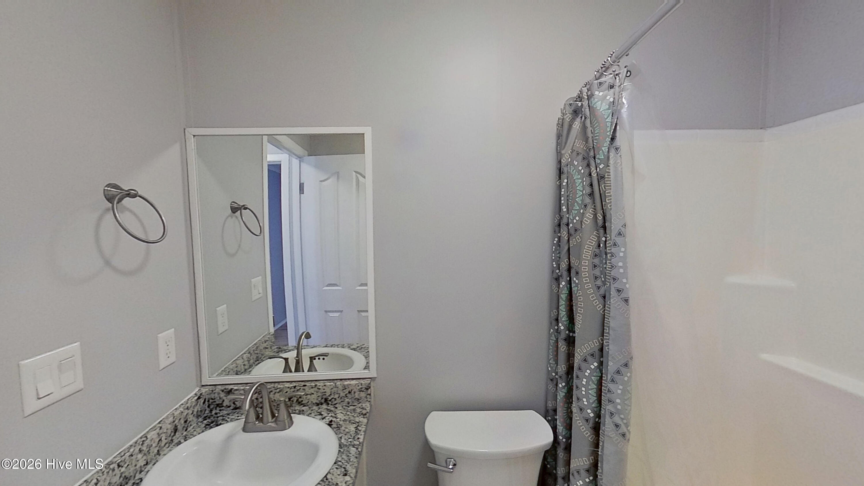 100550618 | Photo 19