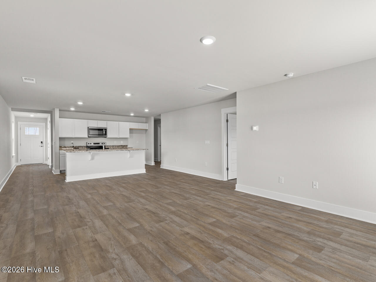 100553387 | Photo 17