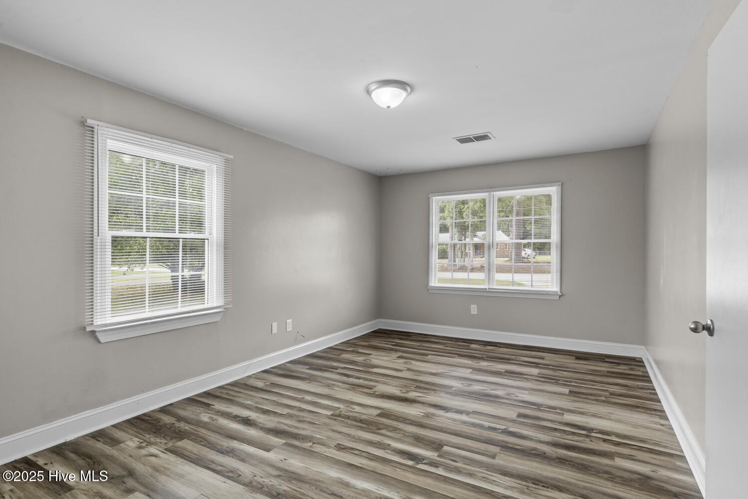 136 Sandy Drive, Jacksonville, NC 28546 – photo 11: sandy-12