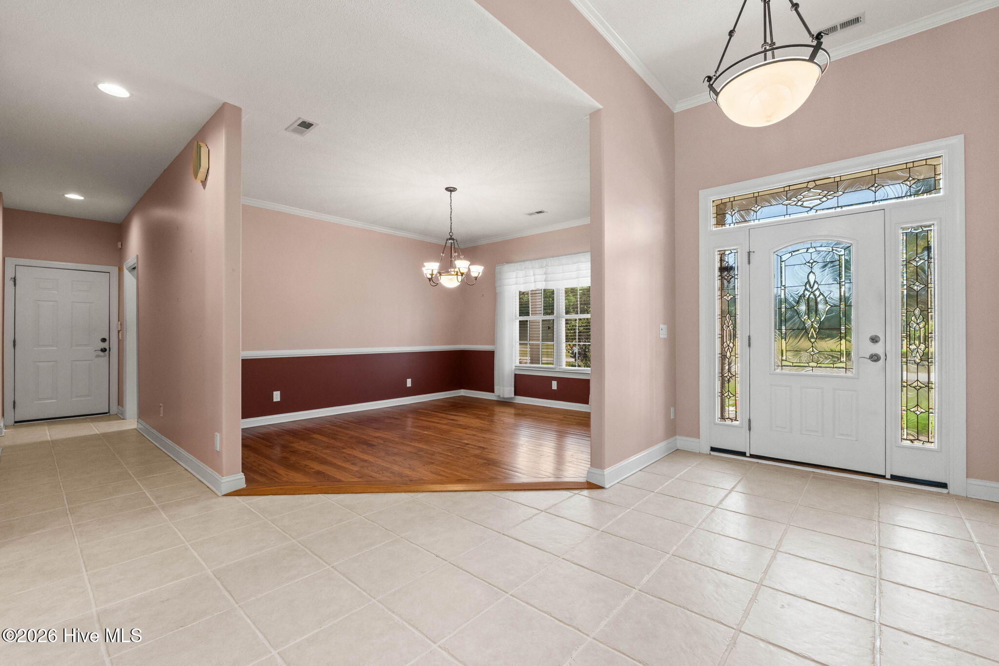 100567537 | Photo 16