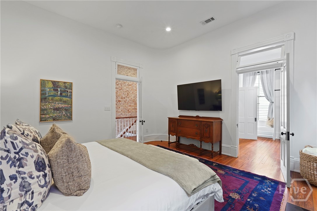 415 Whitaker Street, Savannah, GA, 31401