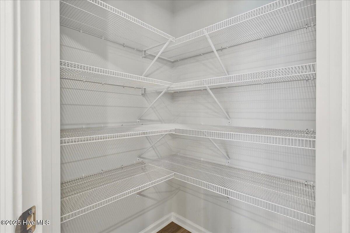 100522416 | Photo 27