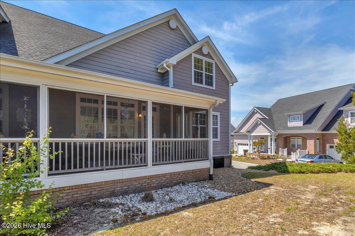 100566534 | Photo 61