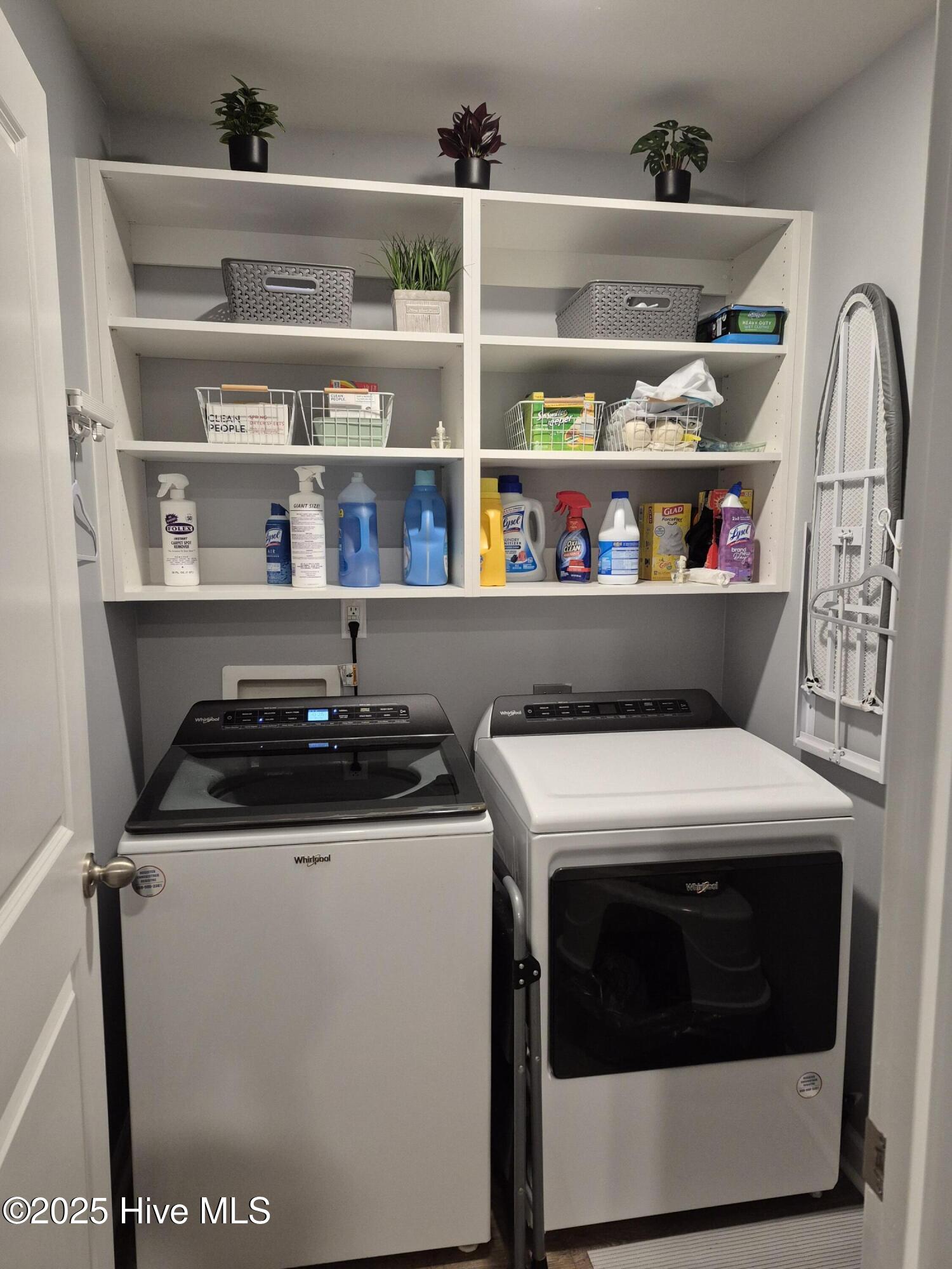 100542617 | Photo 40