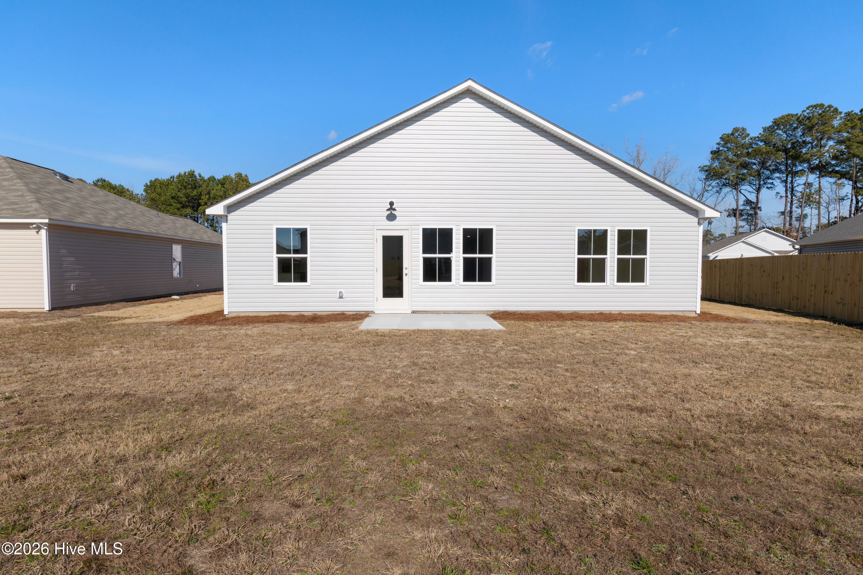 100546479 | Photo 26