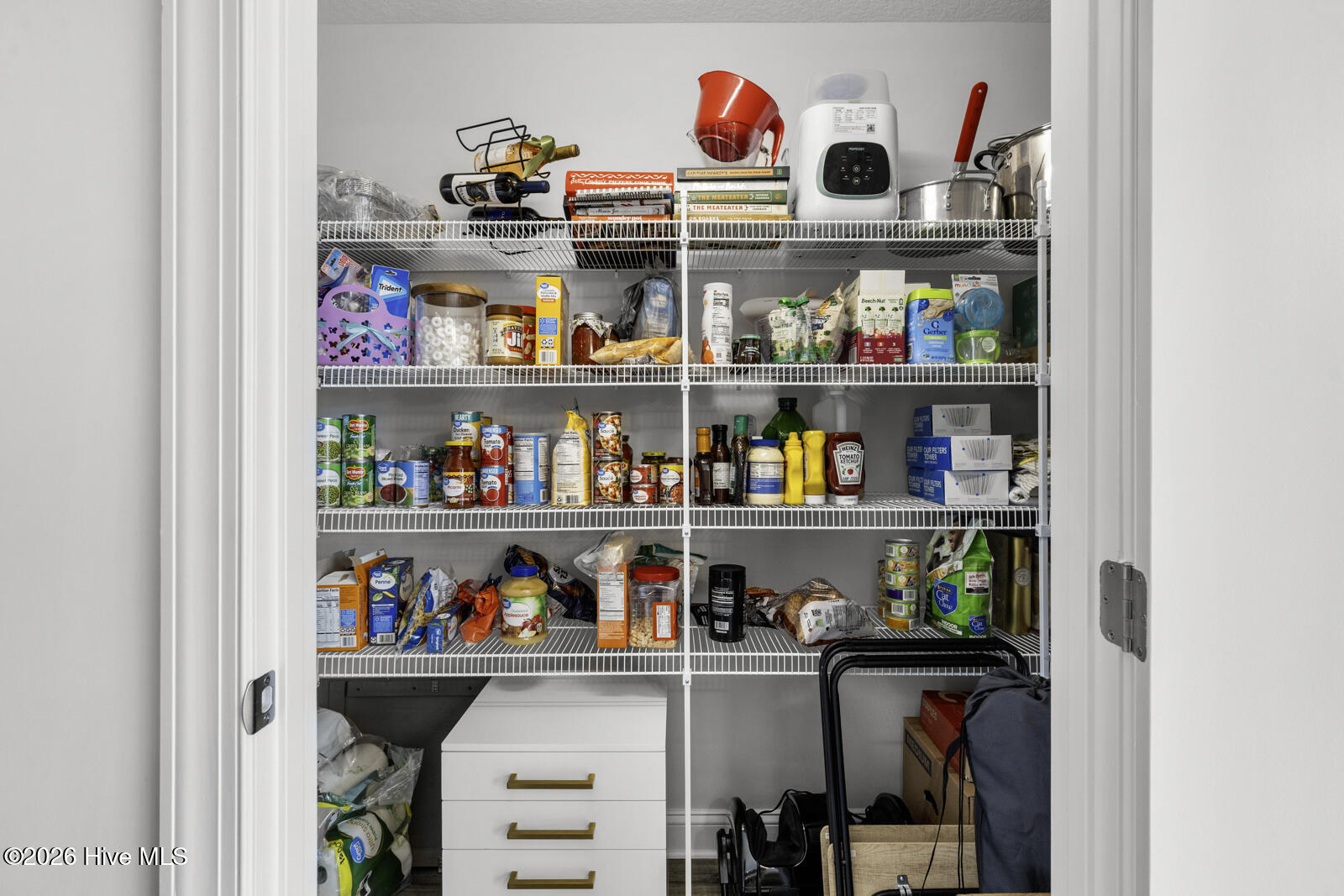 100563799 | Photo 13