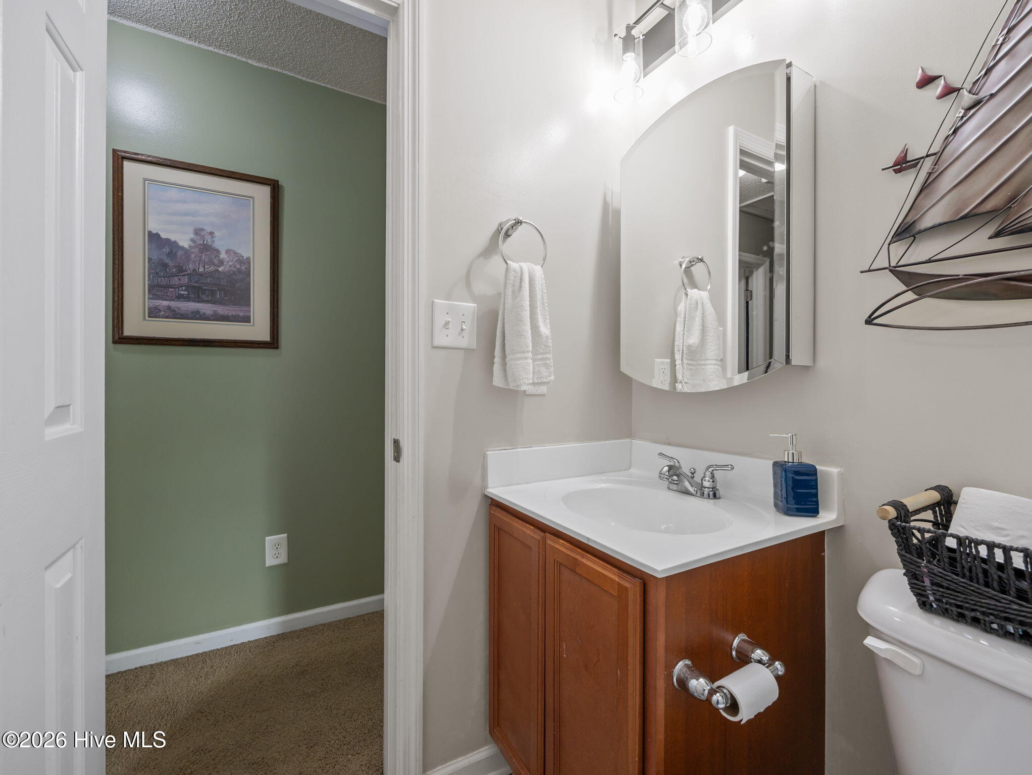 100566784 | Photo 19