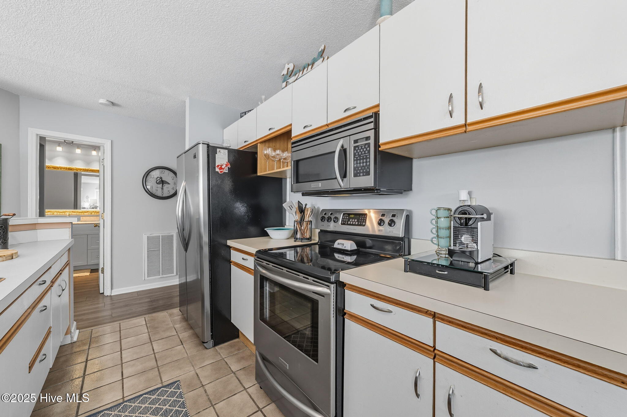 100534962 | Photo 15