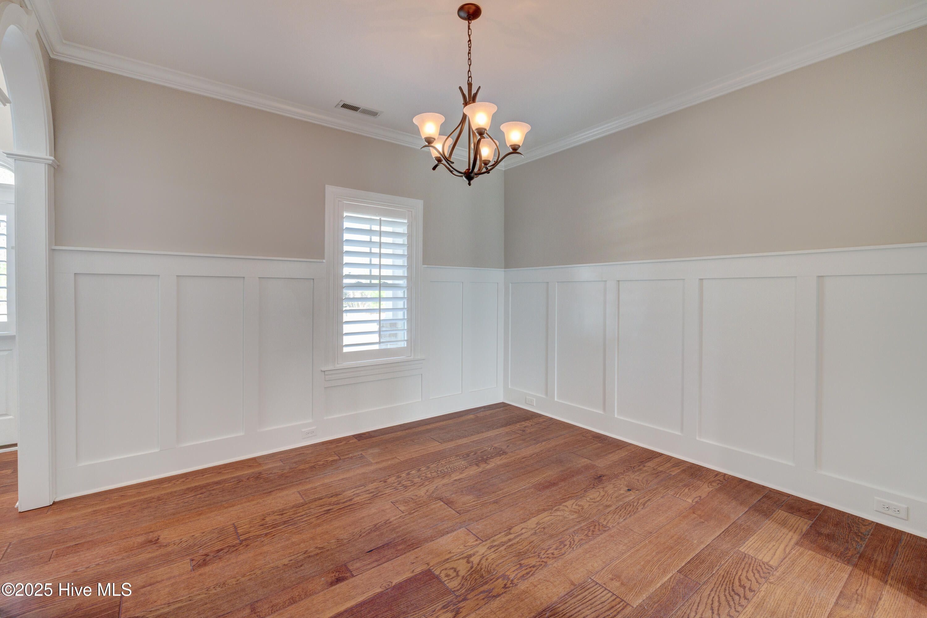 100496540 | Photo 12