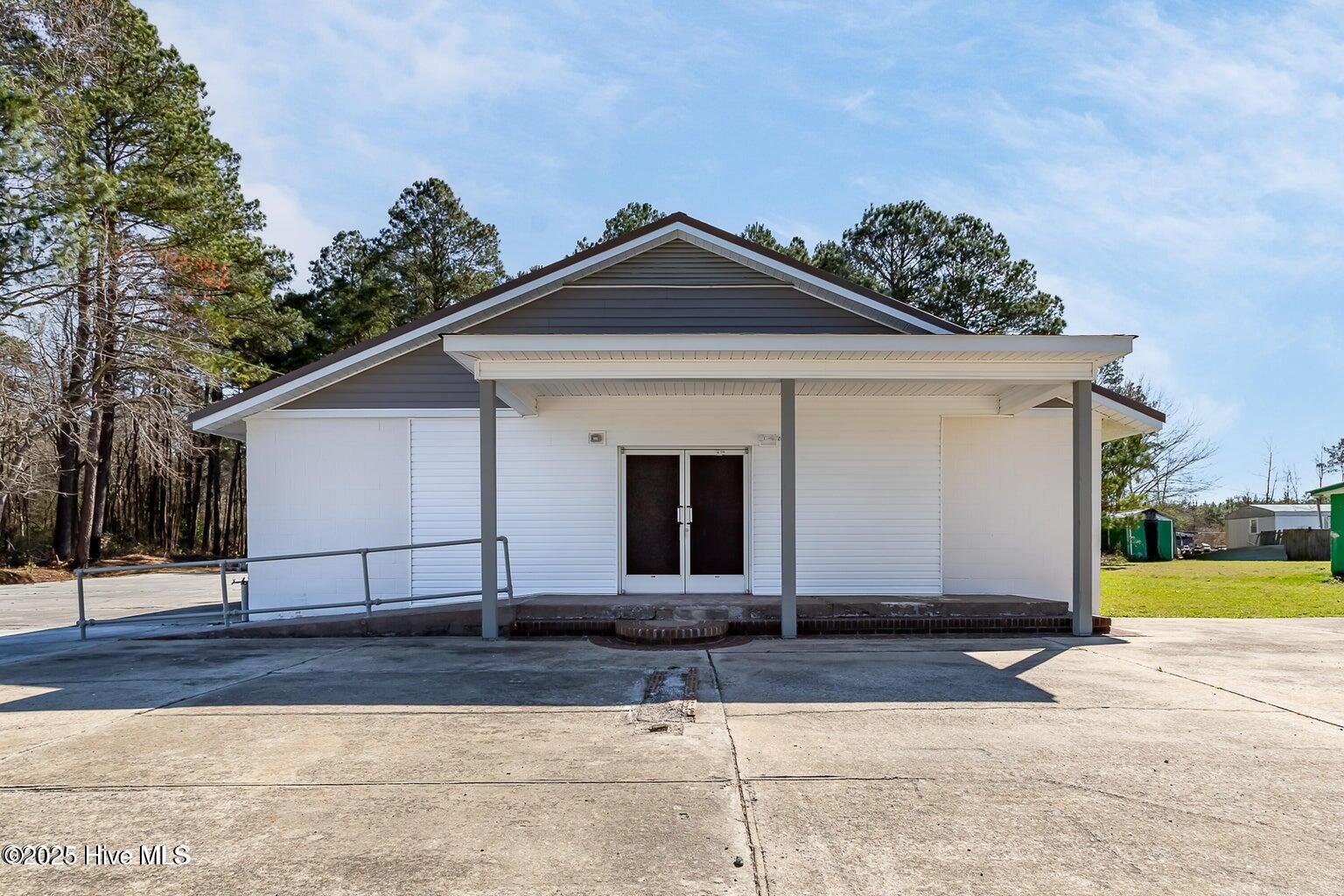 Homes for sale in Beulaville, NC | 1233 Haw Branch Rd, Beulaville, NC 28518 | MLS# 100534696