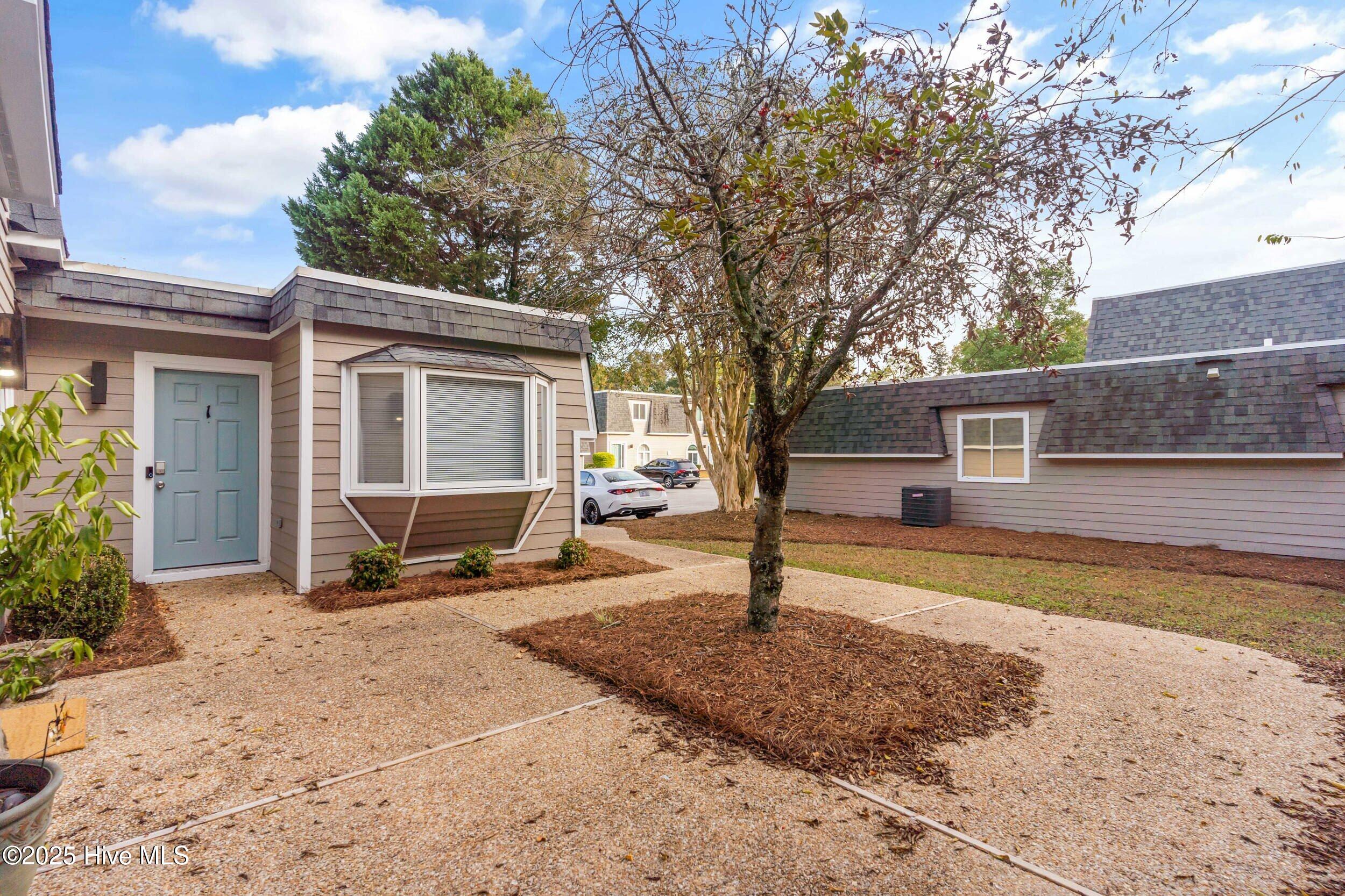 100532478 | Photo 33